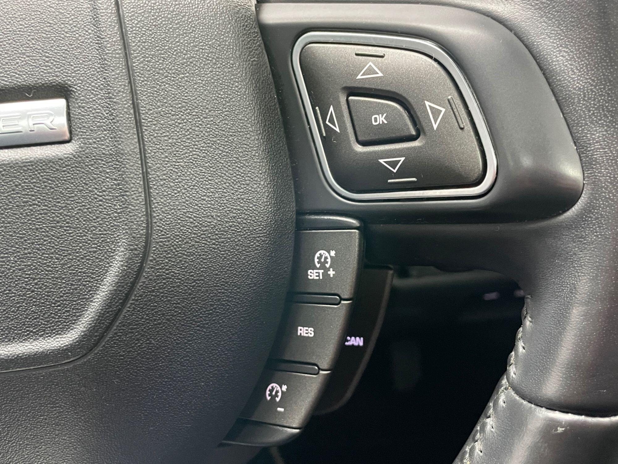 Land Rover Range Rover Evoque - Image 38