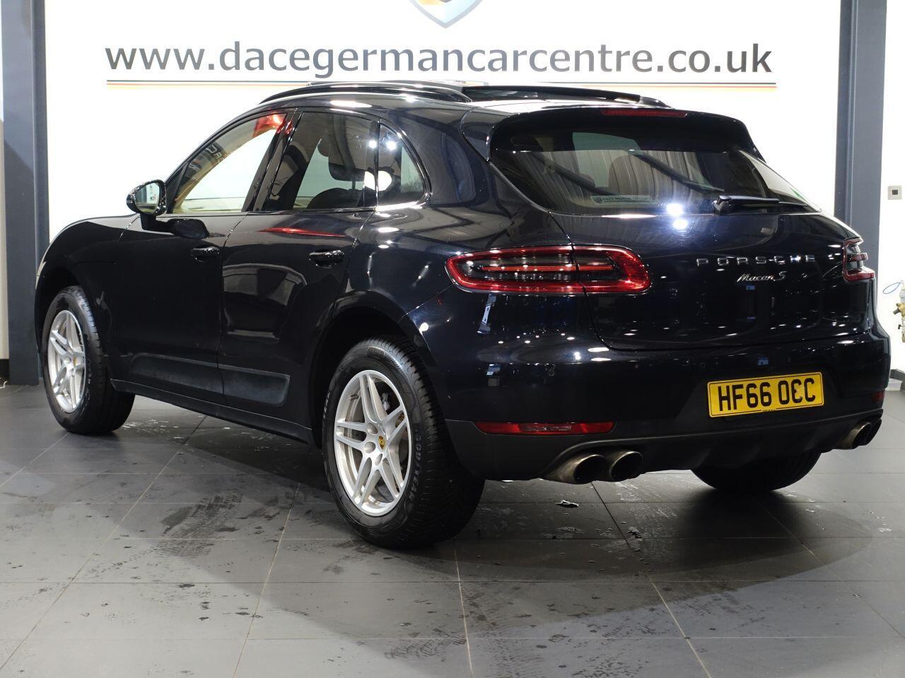 Porsche Macan - Image 14
