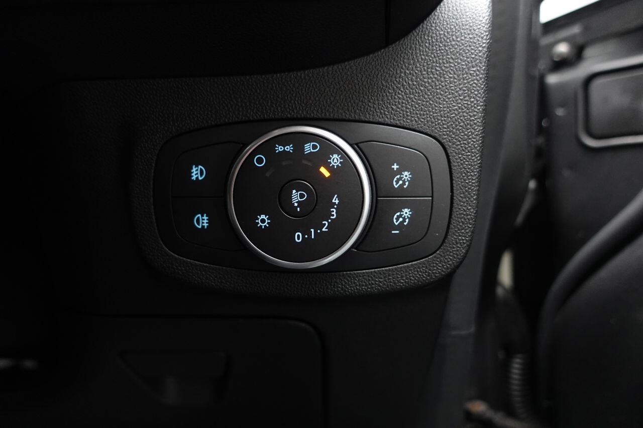 Ford Fiesta - Image 44