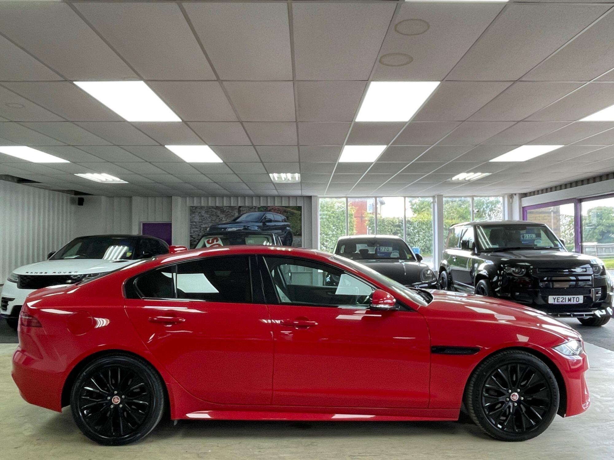 Jaguar XE - Image 12