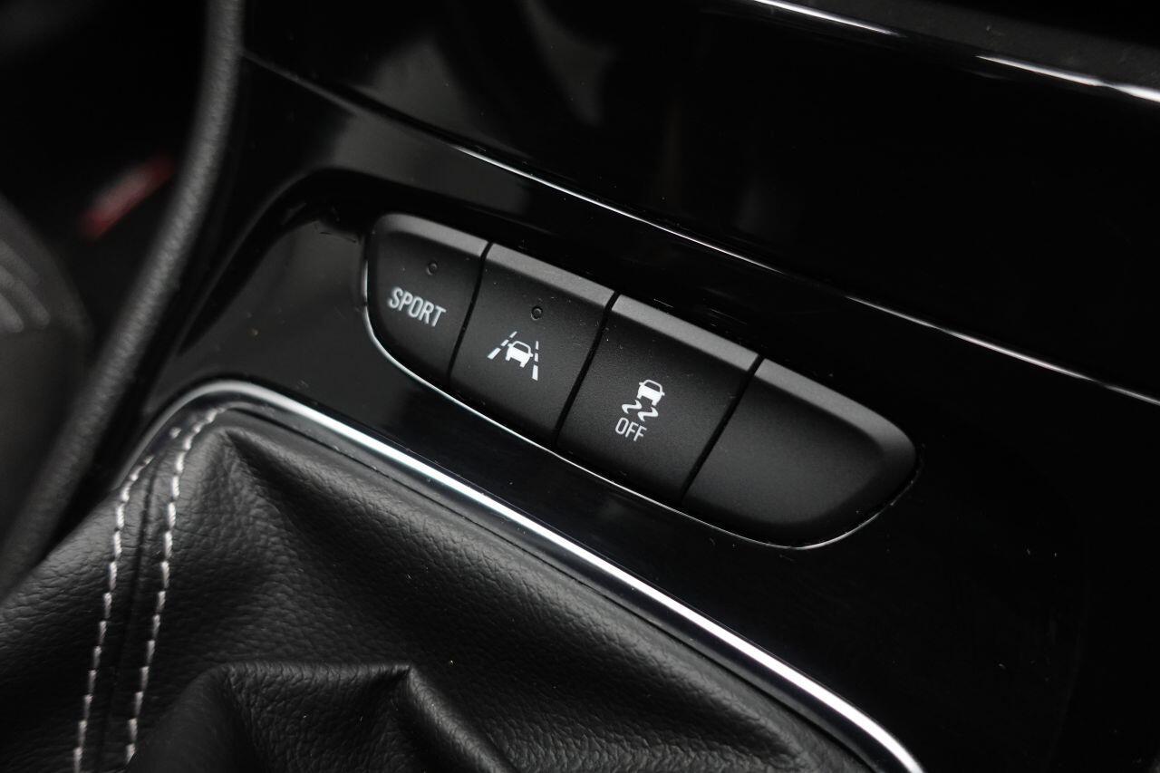 Vauxhall Astra - Image 35