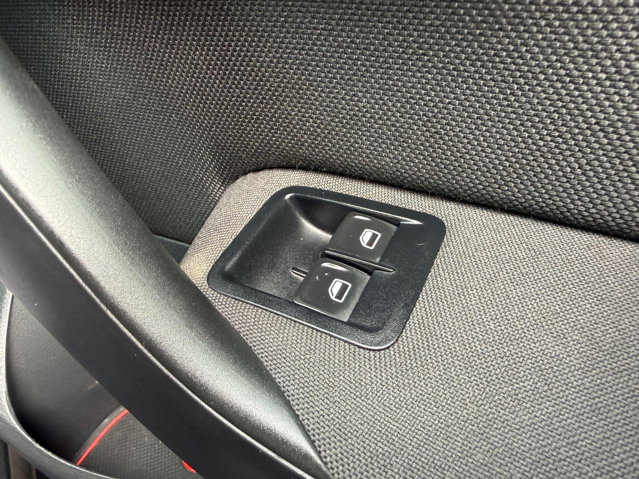 Volkswagen Polo - Image 57