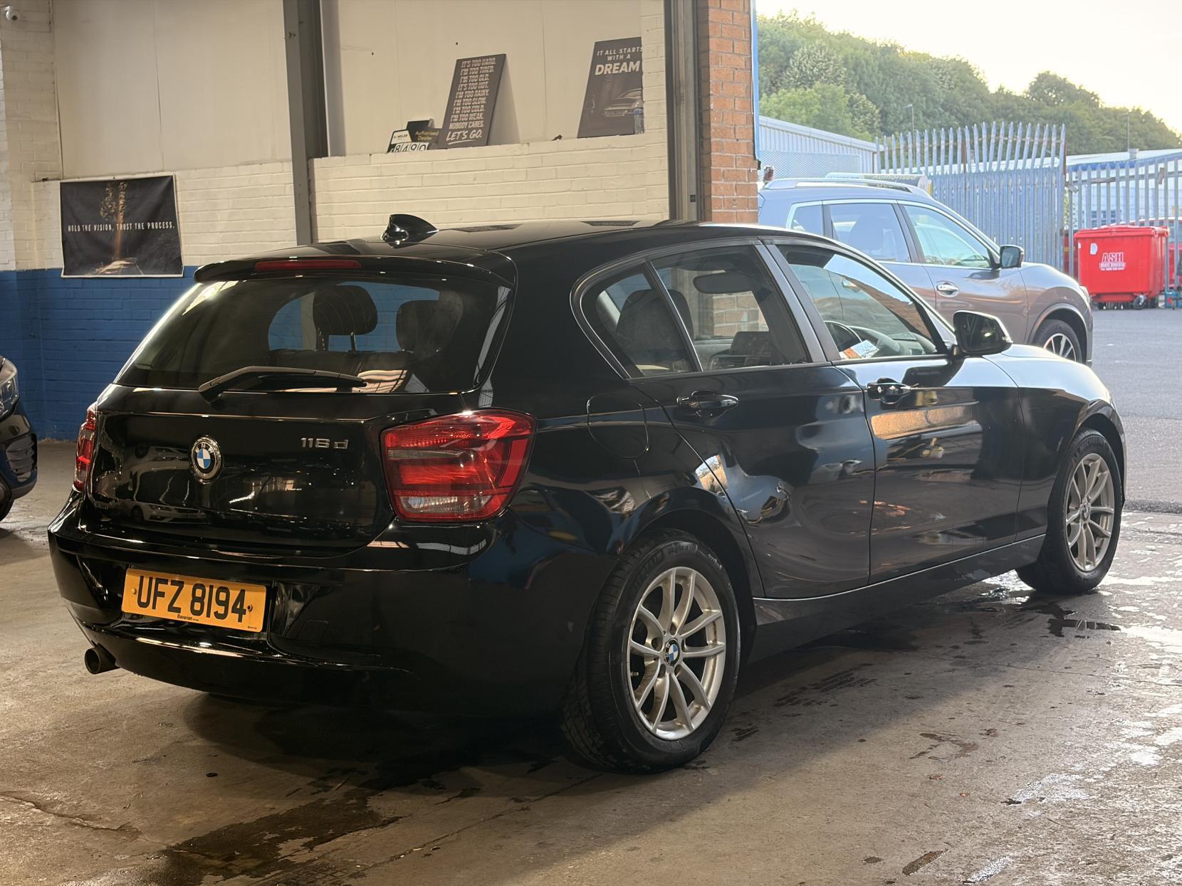 BMW 1 Series - Image 11