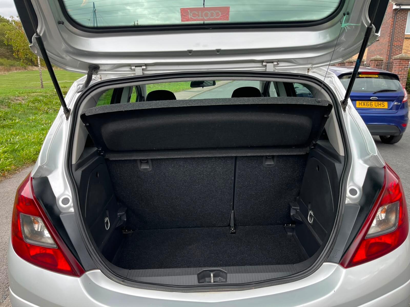 Vauxhall Corsa - Image 12