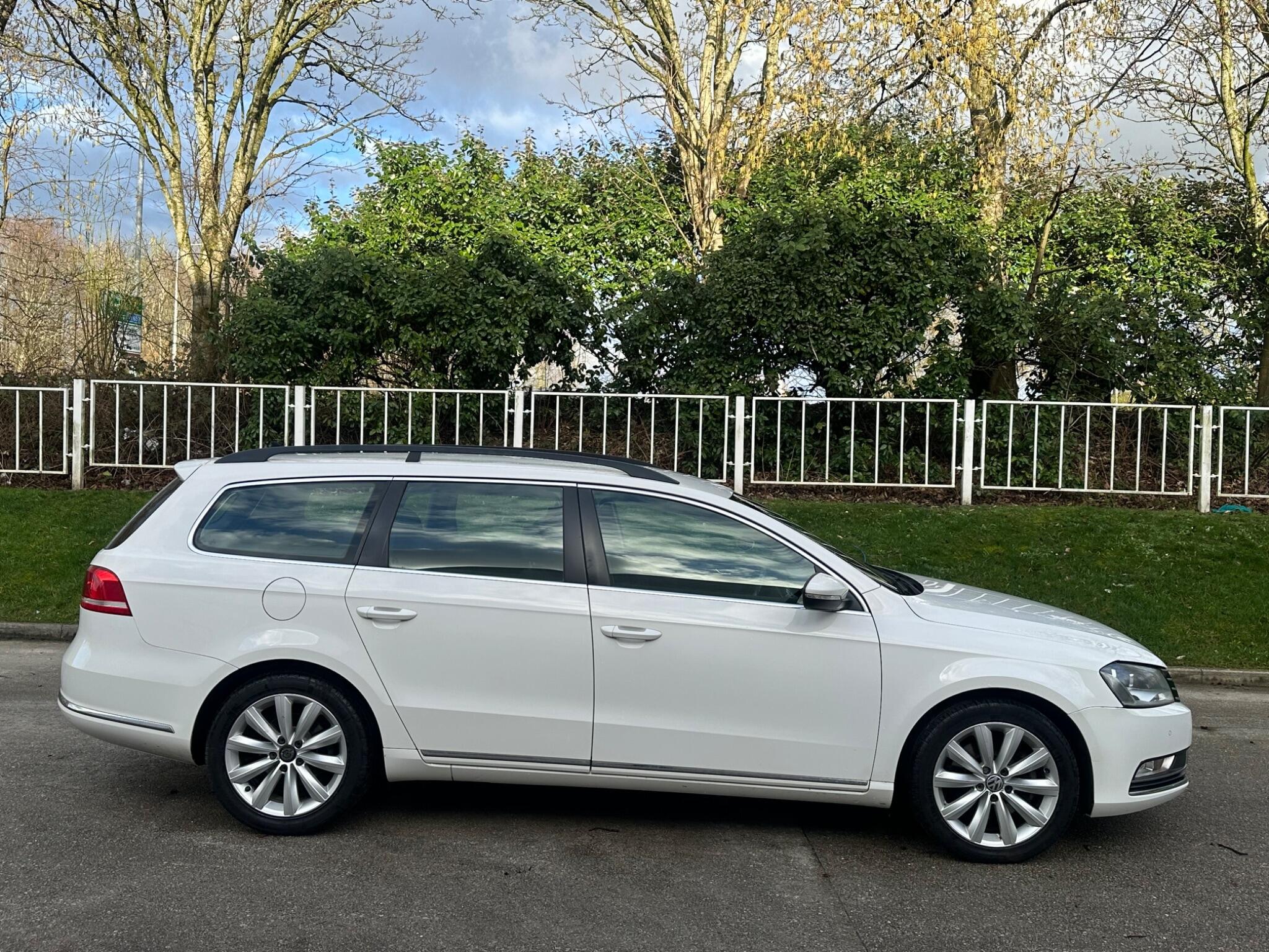 Volkswagen Passat - Image 43