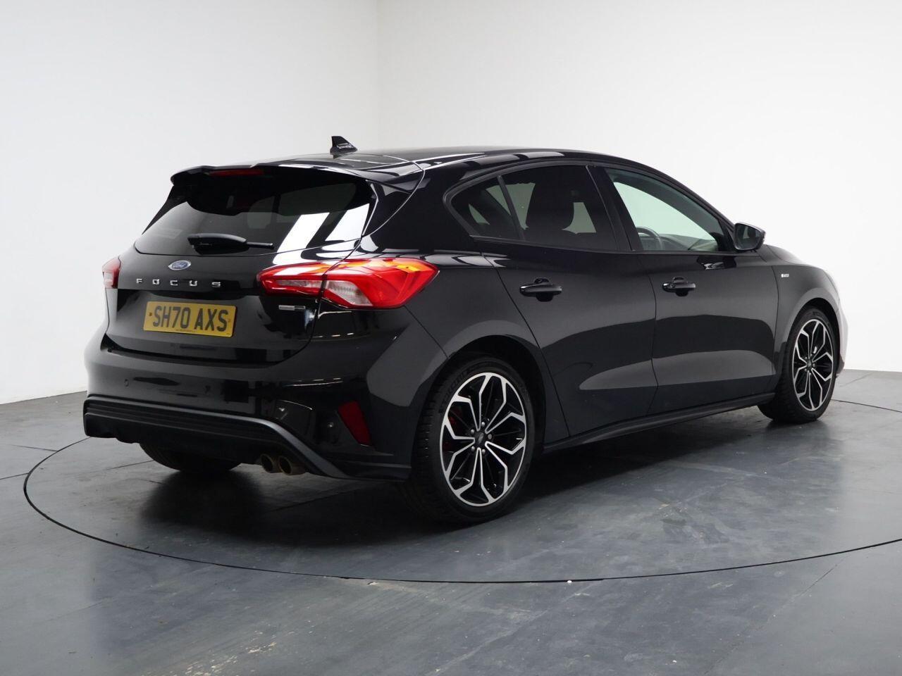 Ford Focus - Image 7