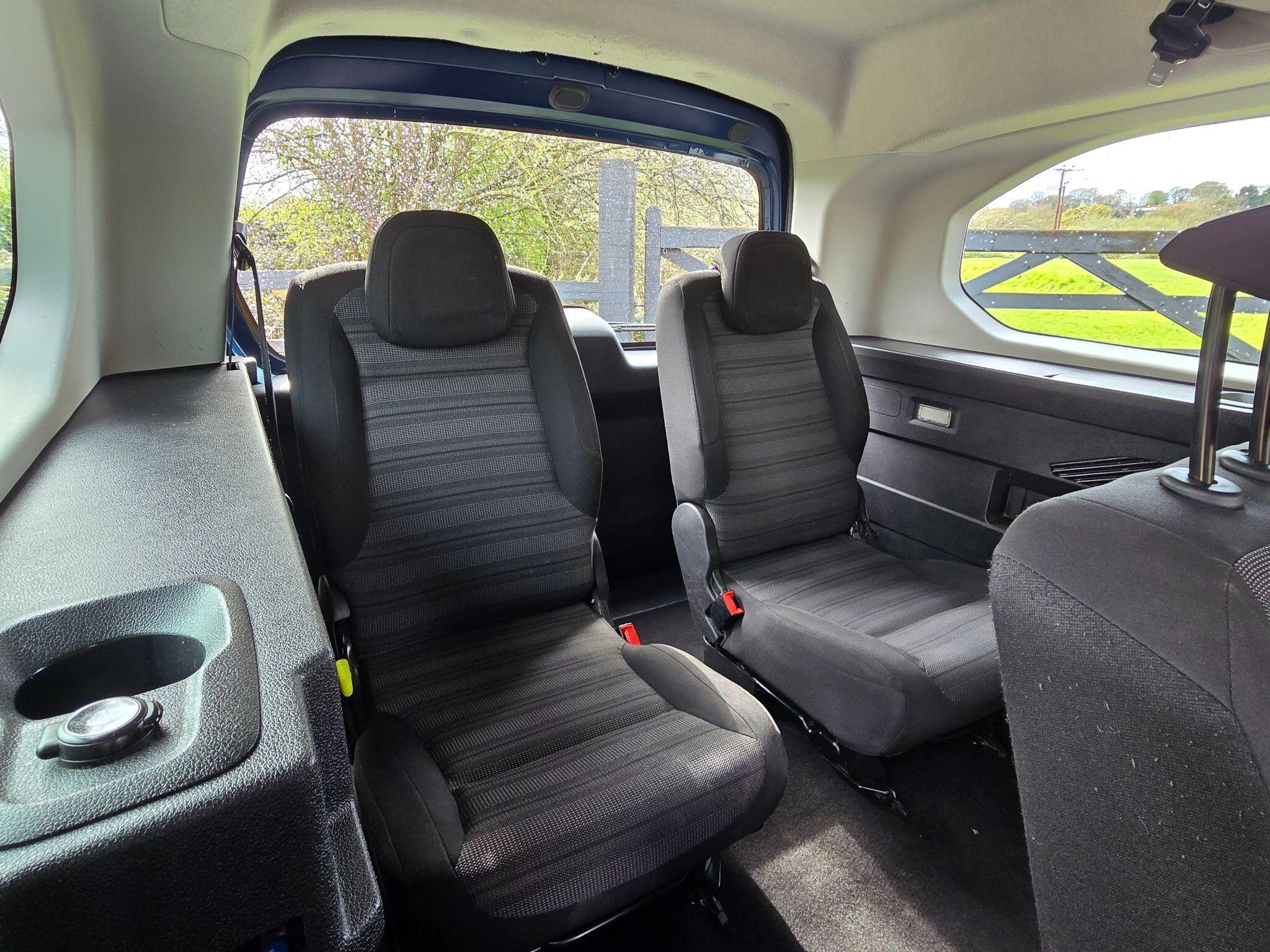 Vauxhall Combo Life - Image 9