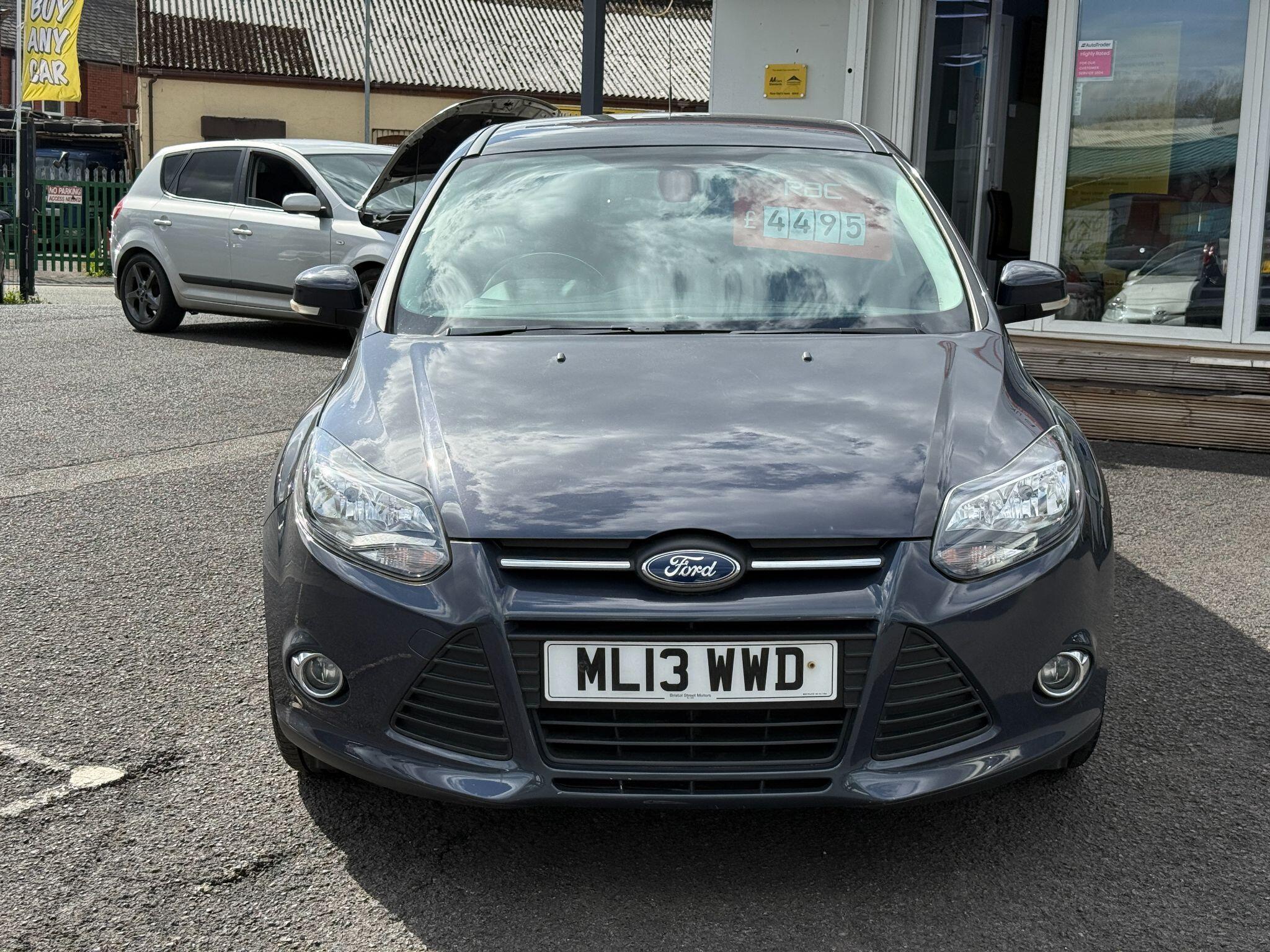 Ford Focus - Image 9