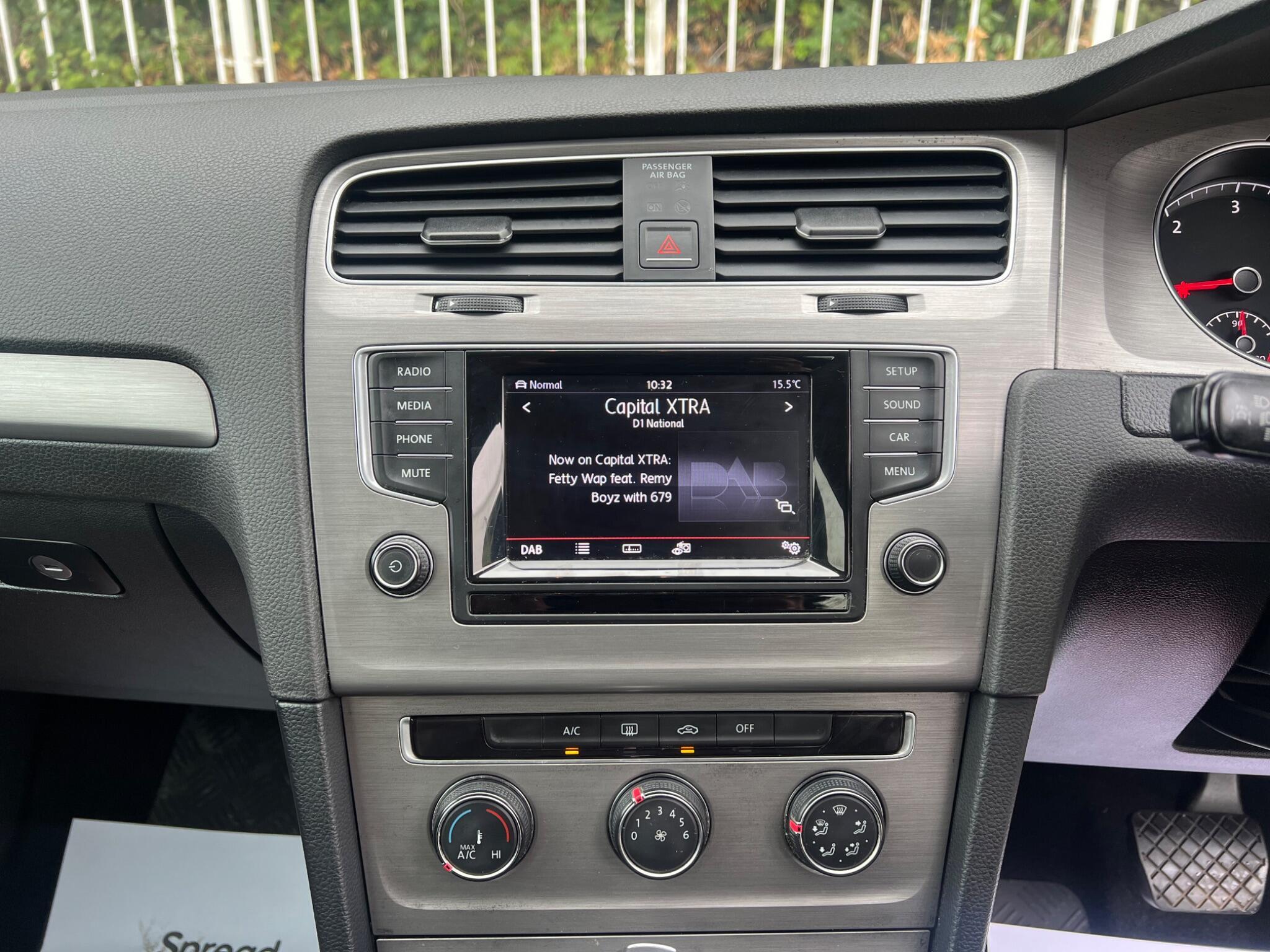 Volkswagen Golf - Image 17