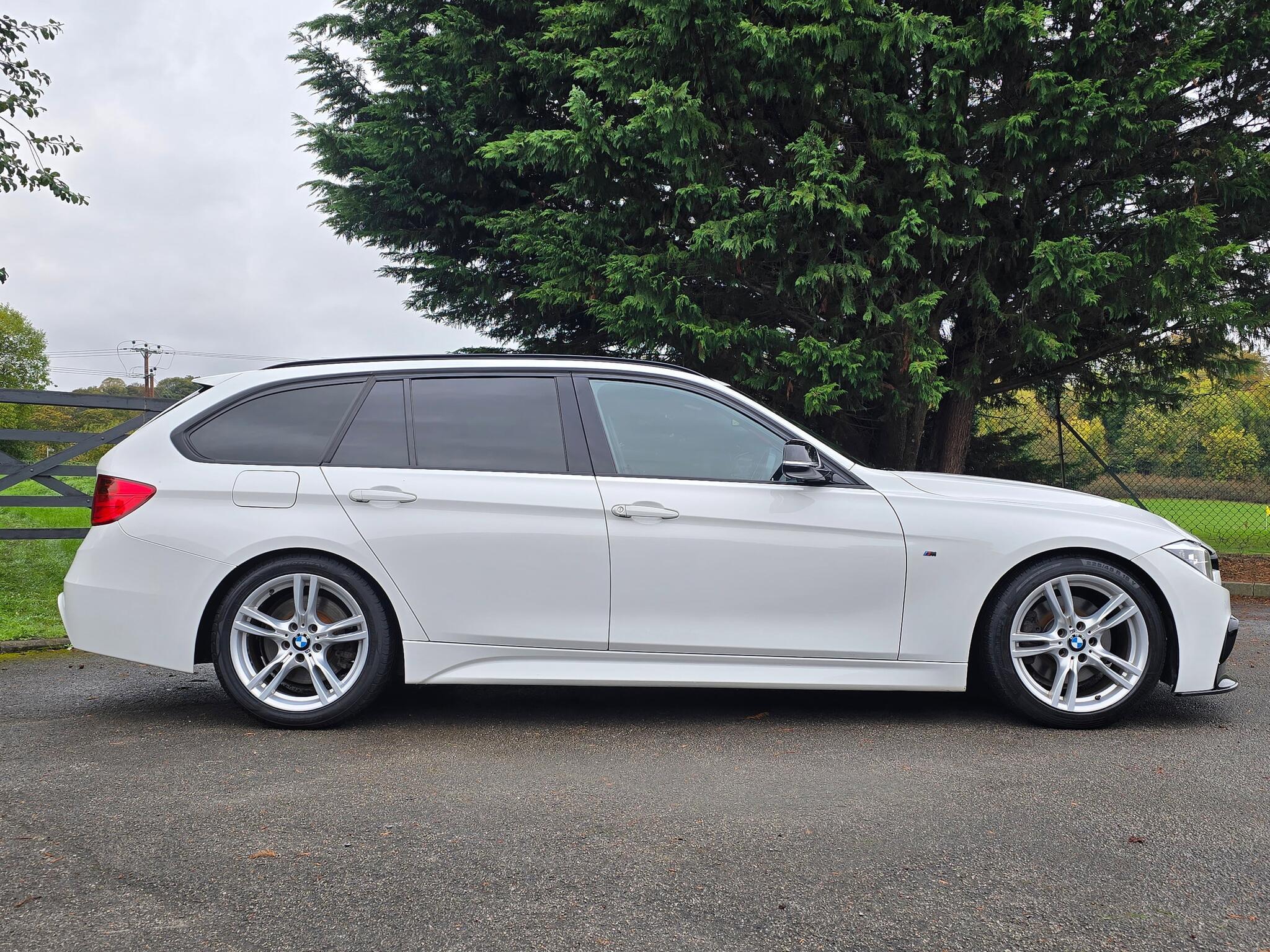 BMW 3 Series - Image 15