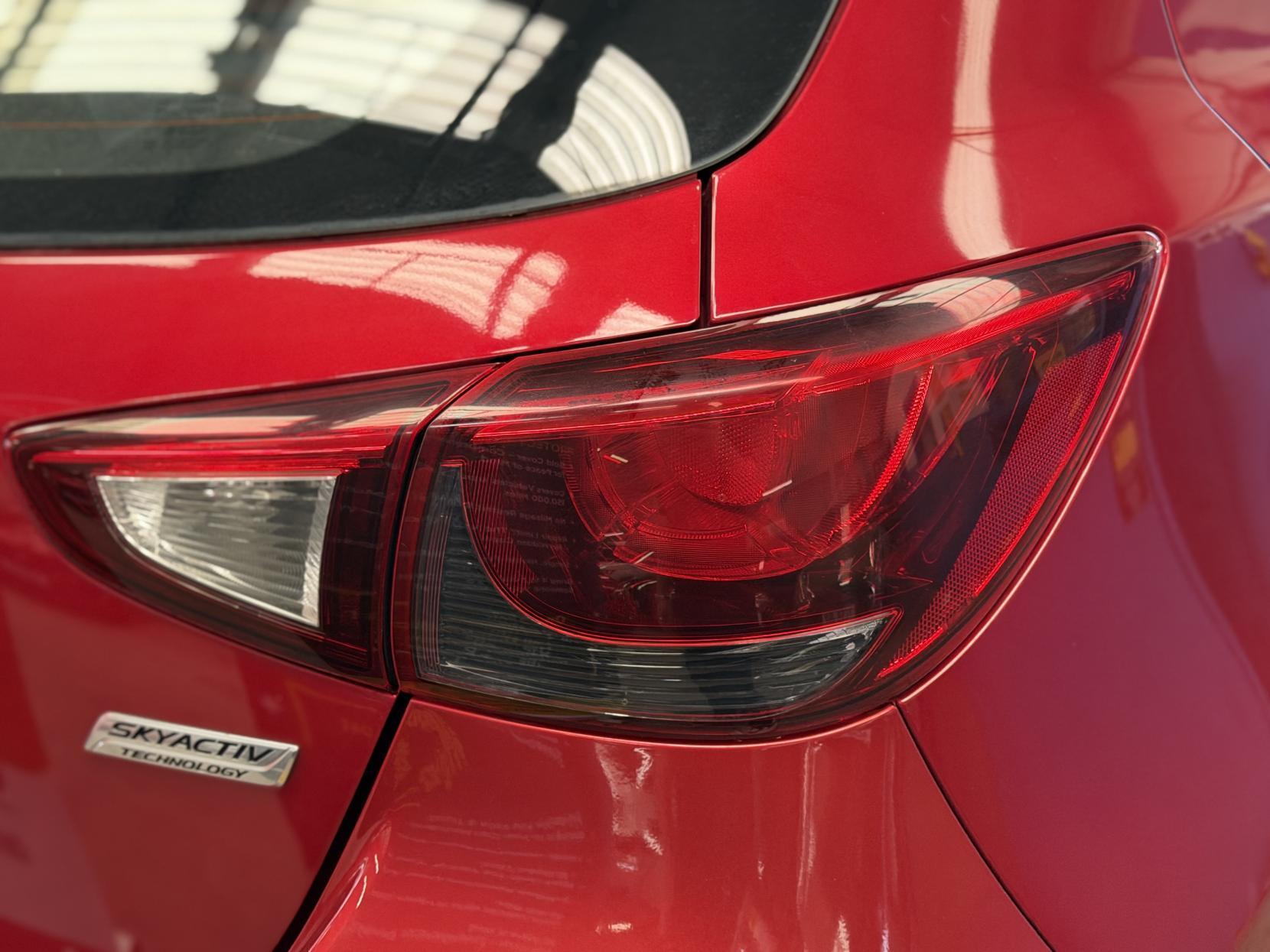 Mazda MAZDA2 - Image 11