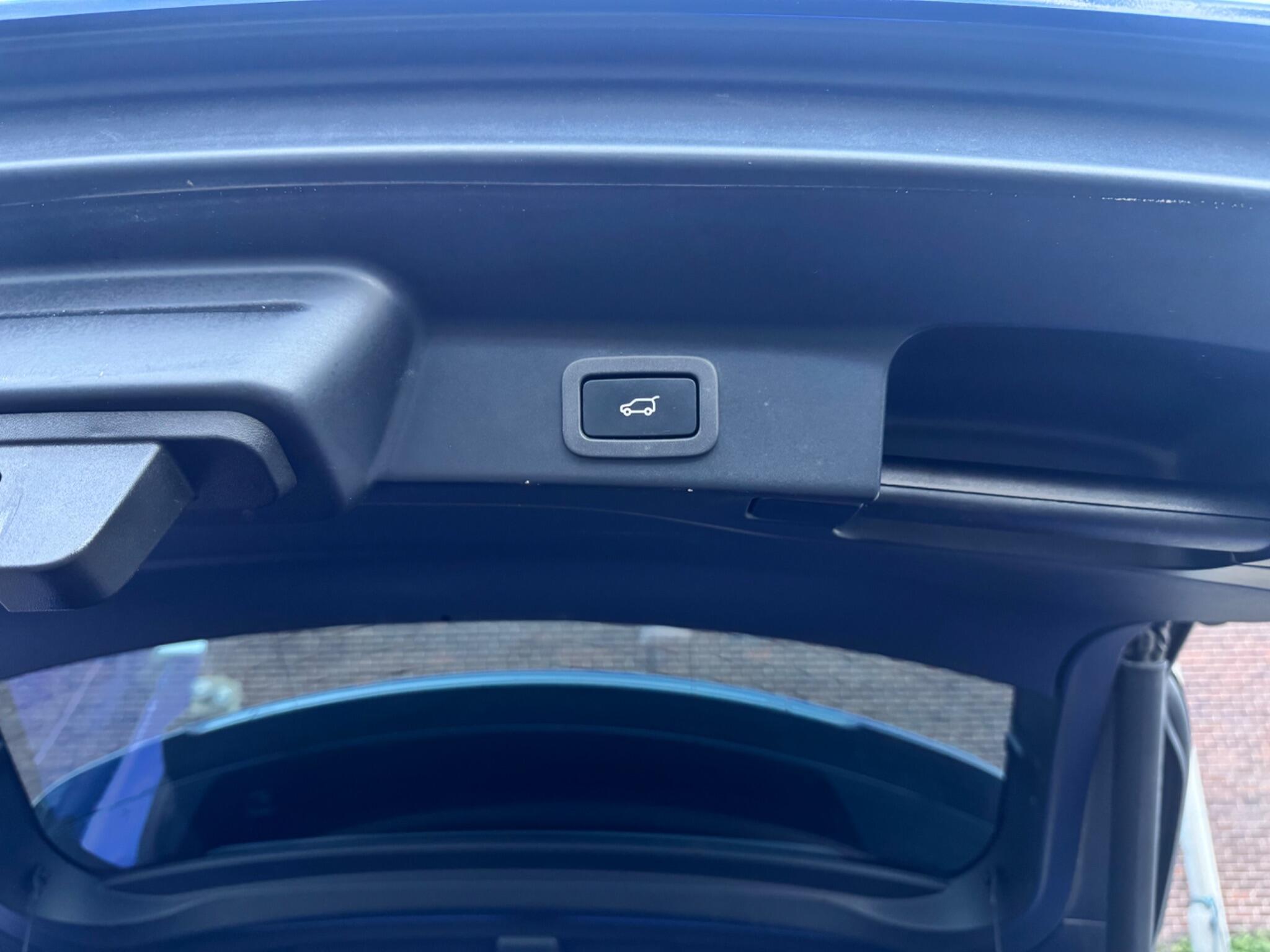 Jaguar F-Pace - Image 22