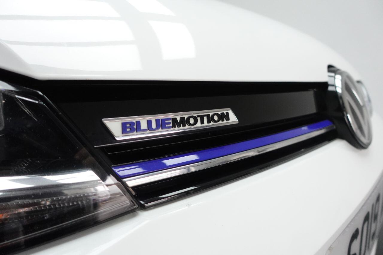 Volkswagen Golf - Image 15