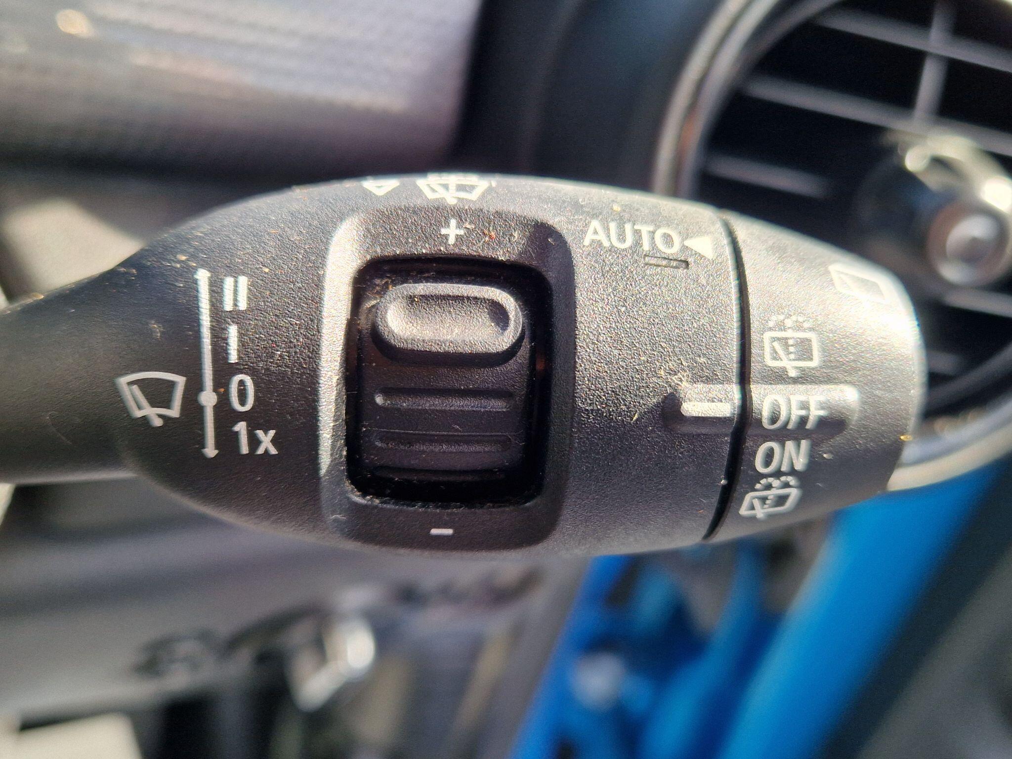 MINI Hatch - Image 43