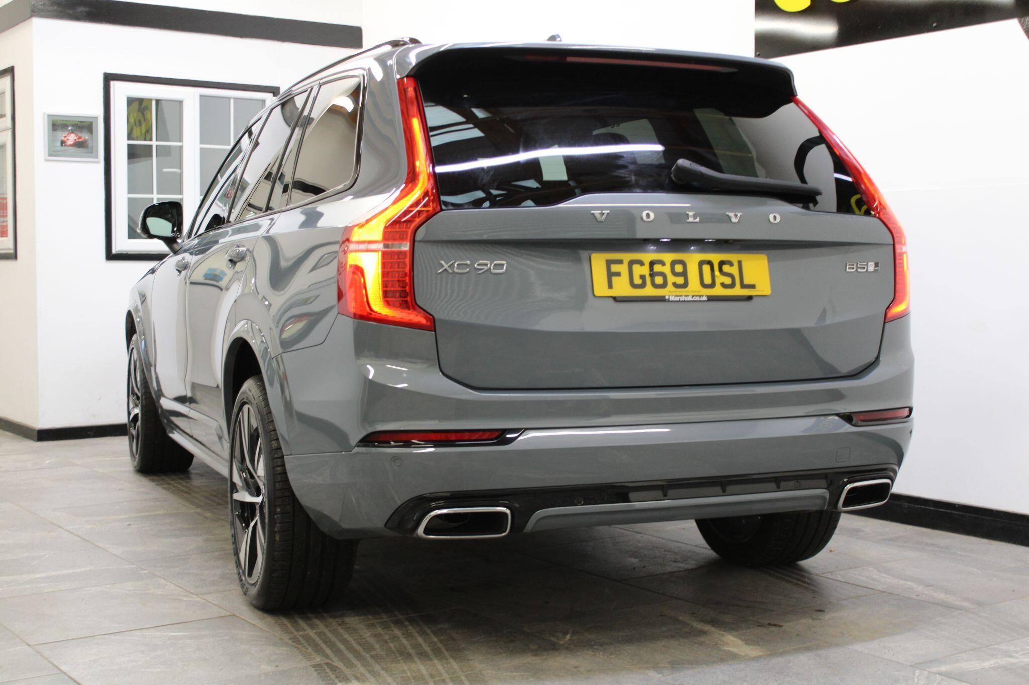 Volvo XC90 - Image 18