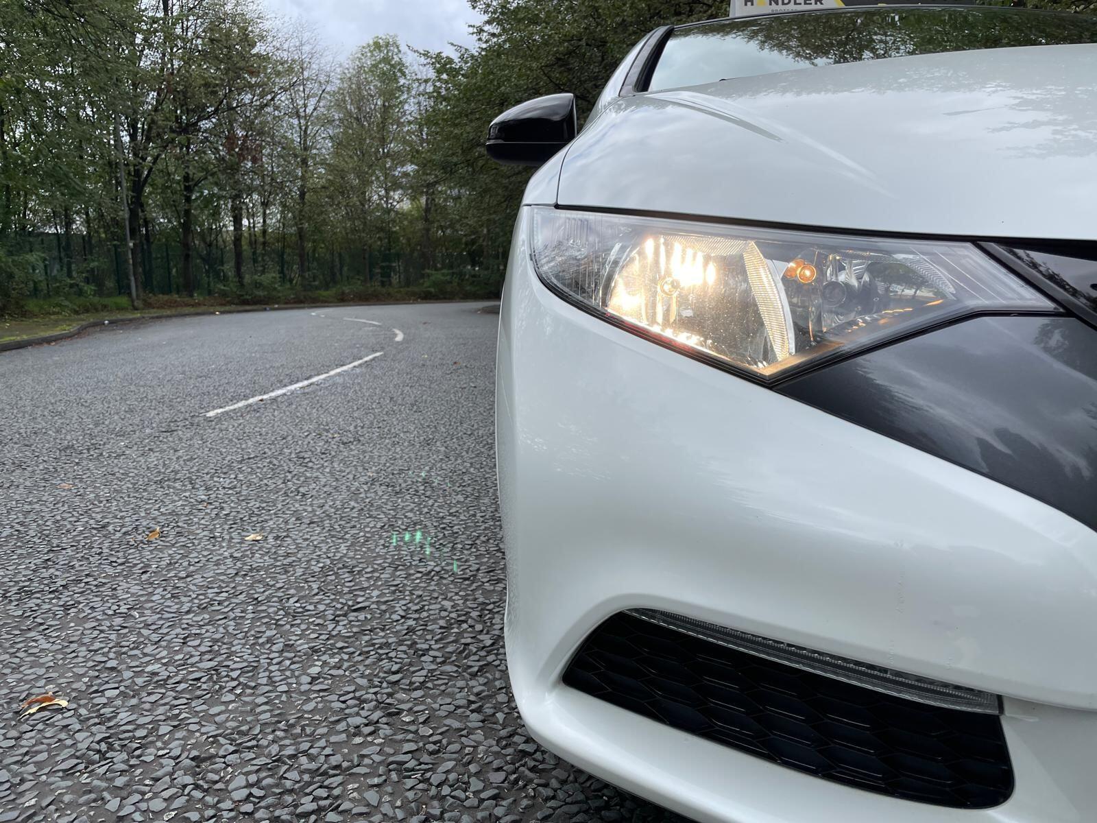 Honda Civic - Image 12