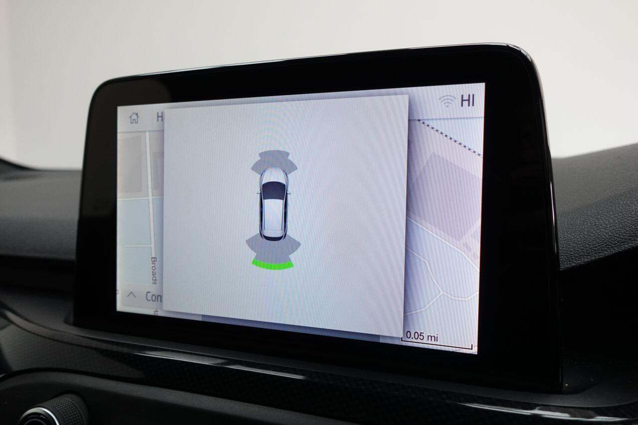 Ford Focus - Image 23