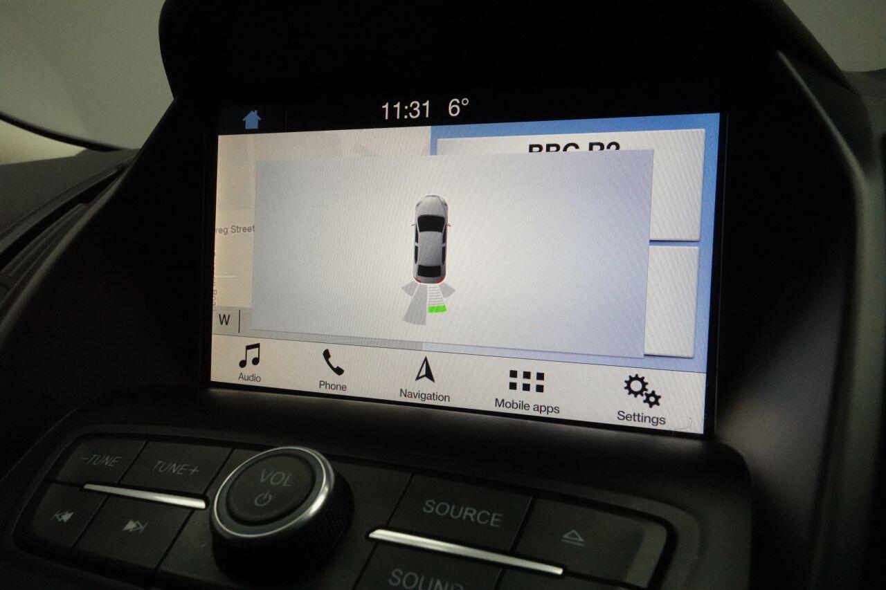 Ford Kuga - Image 21