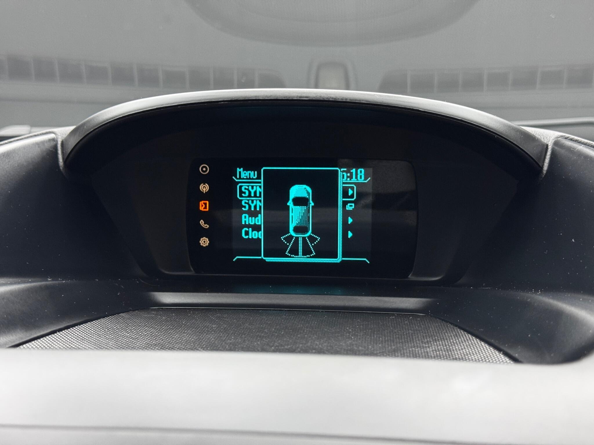 Ford Kuga - Image 30