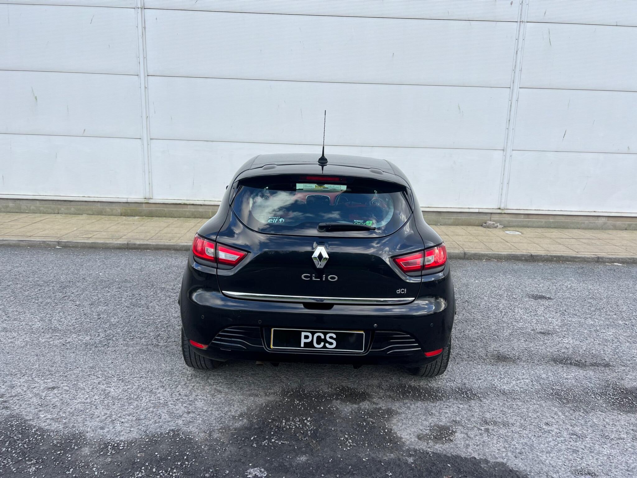 Renault Clio - Image 8