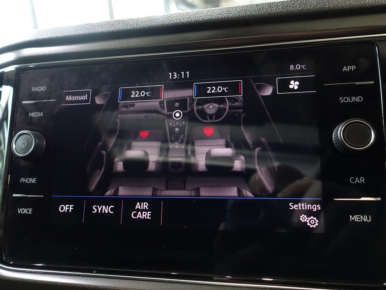 Volkswagen T-Roc - Image 39