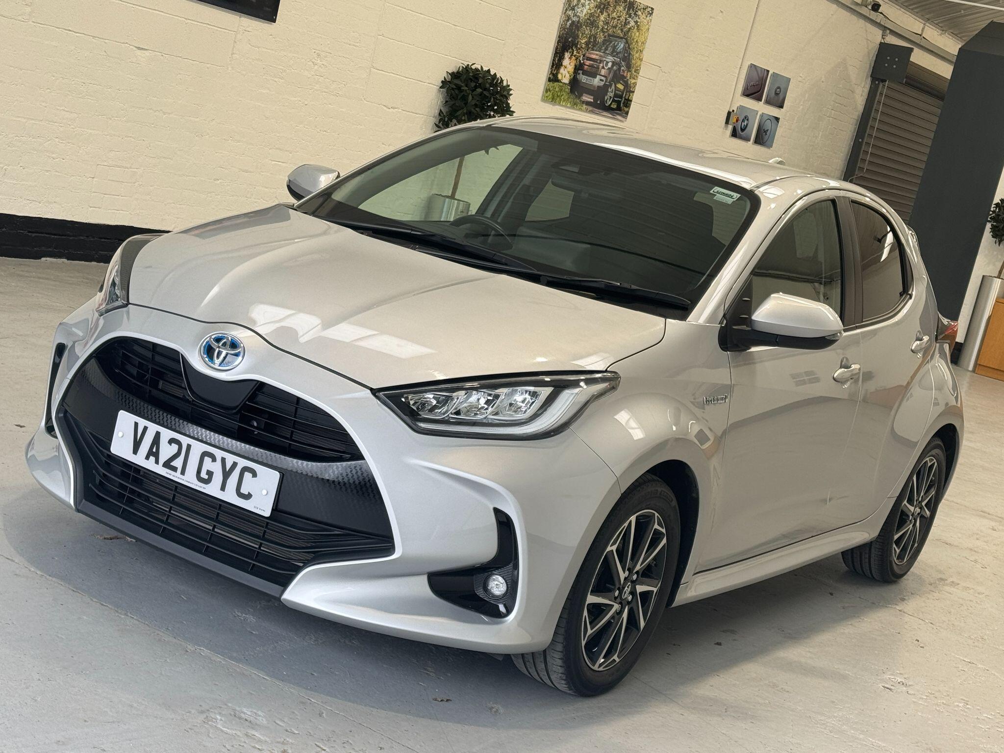 Toyota Yaris - Image 64