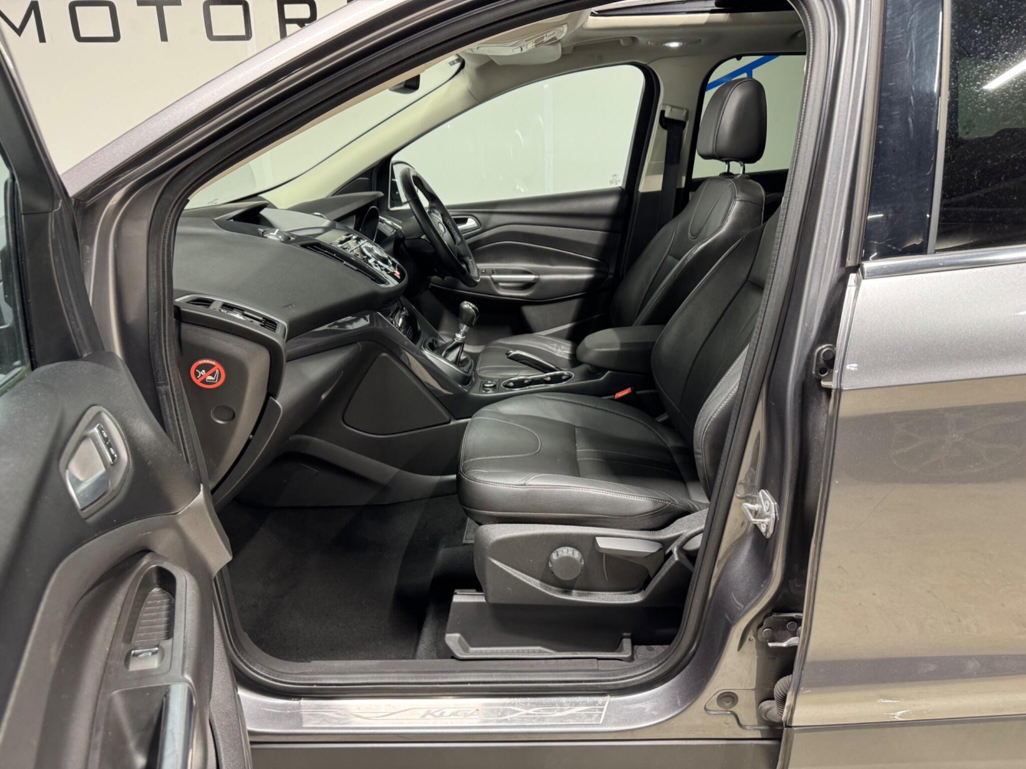 Ford Kuga - Image 10