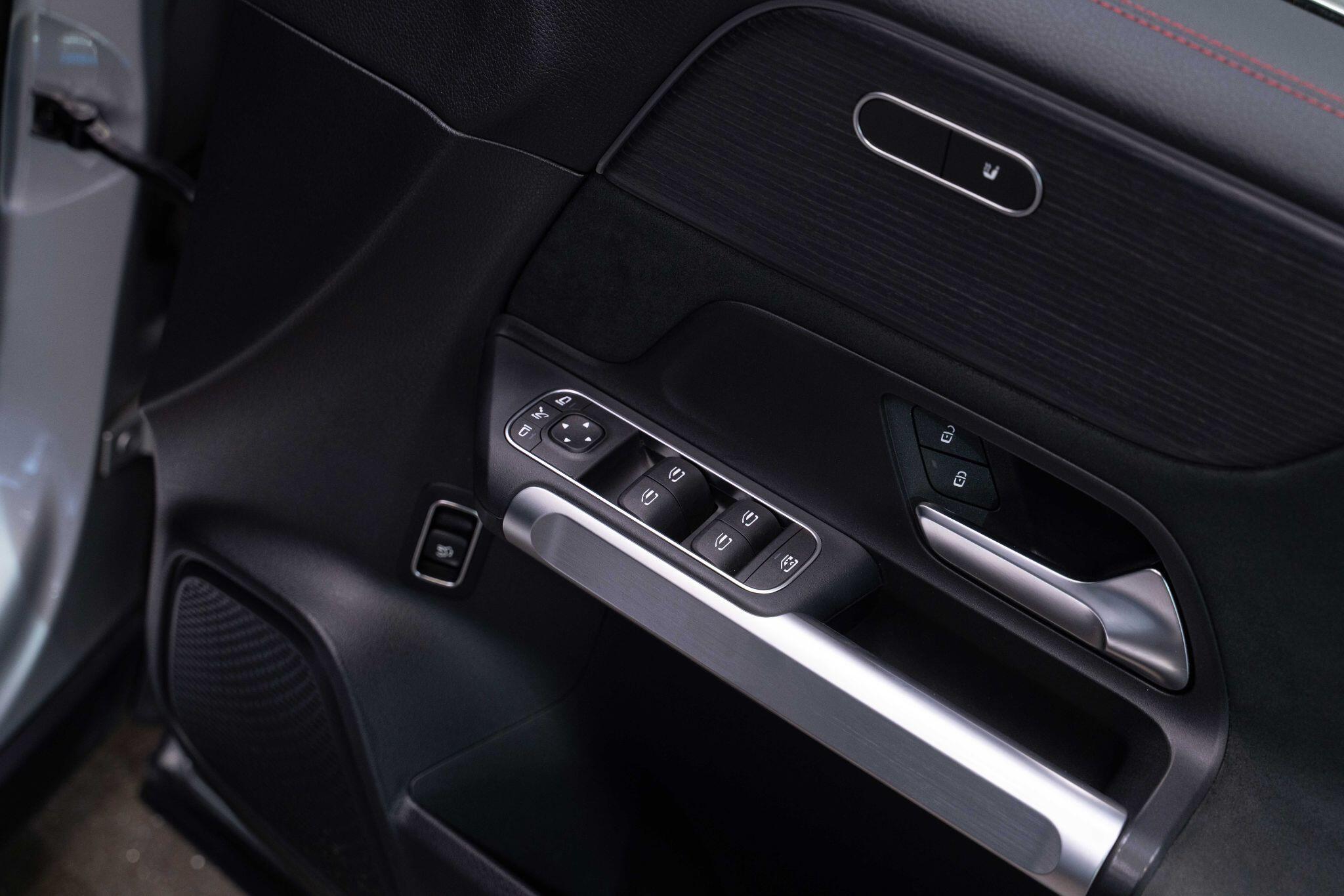 Mercedes Eqb - Image 47