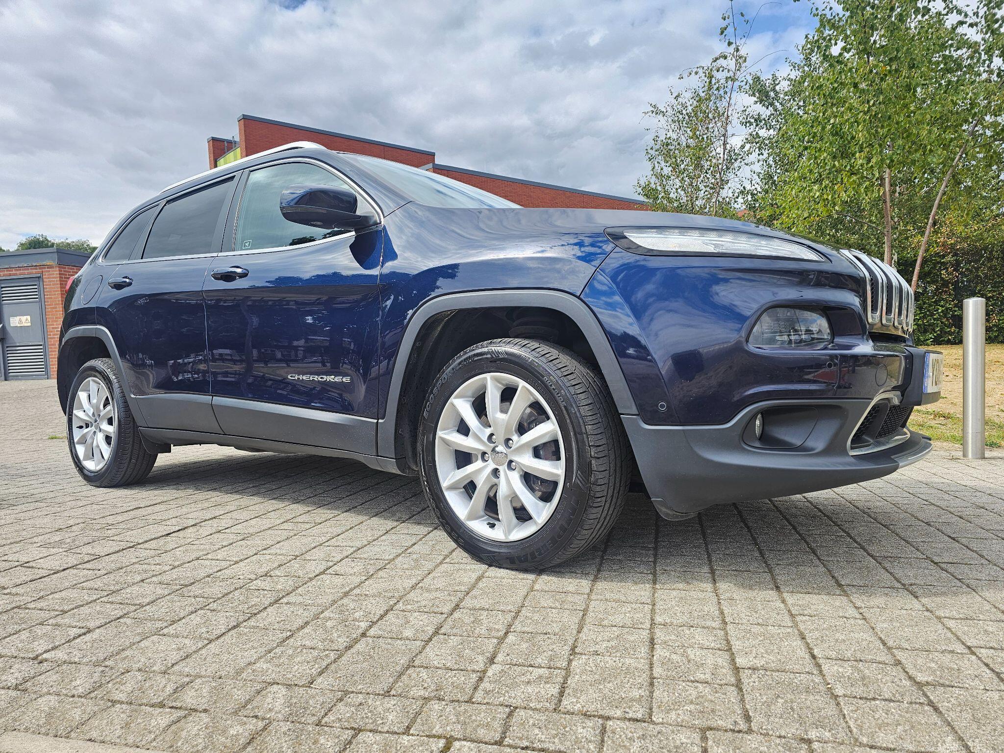 Jeep Cherokee - Image 4
