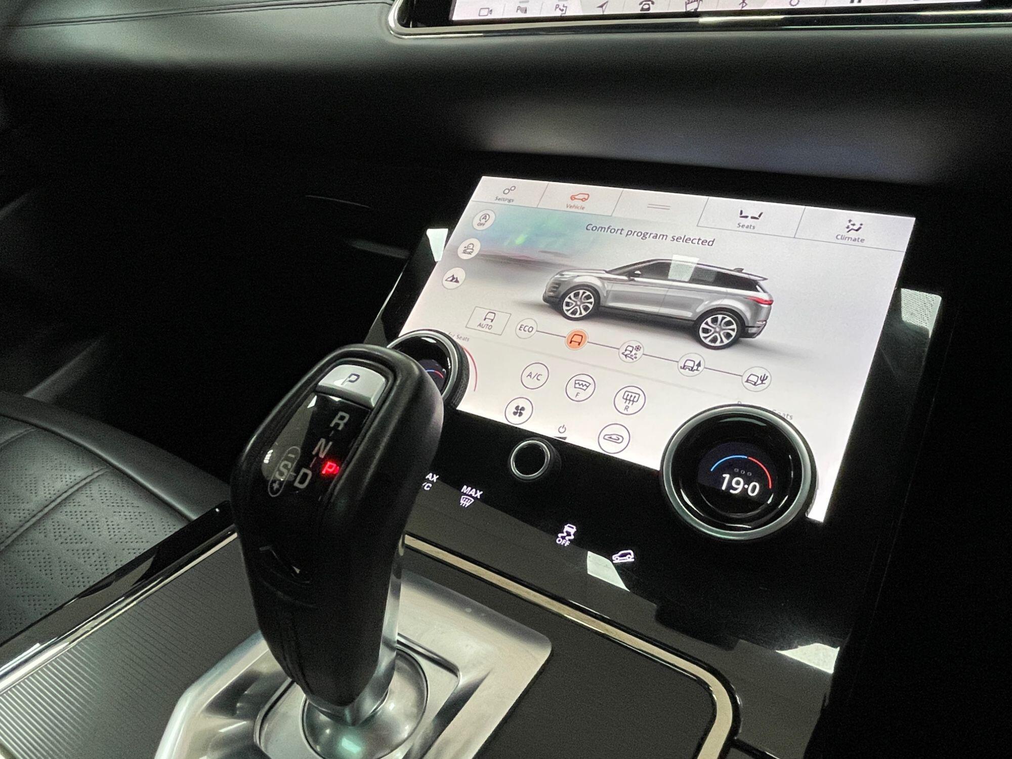 Land Rover Range Rover Evoque - Image 50