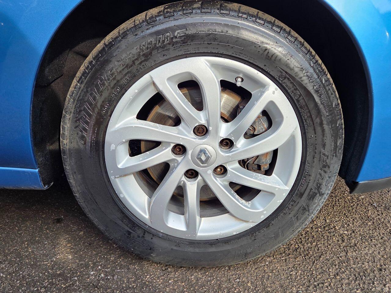 Renault Scenic - Image 19