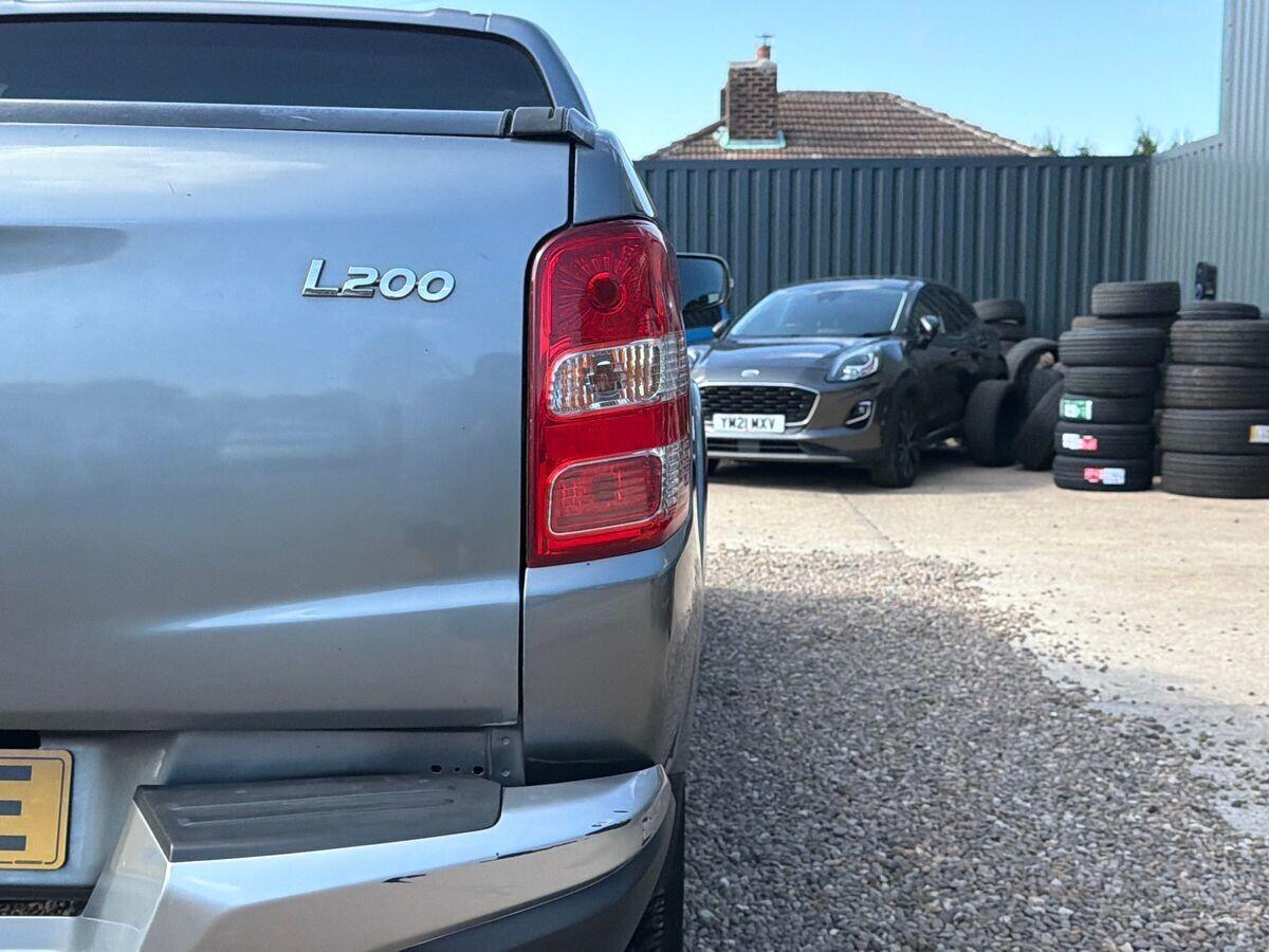 Mitsubishi L200 - Image 15