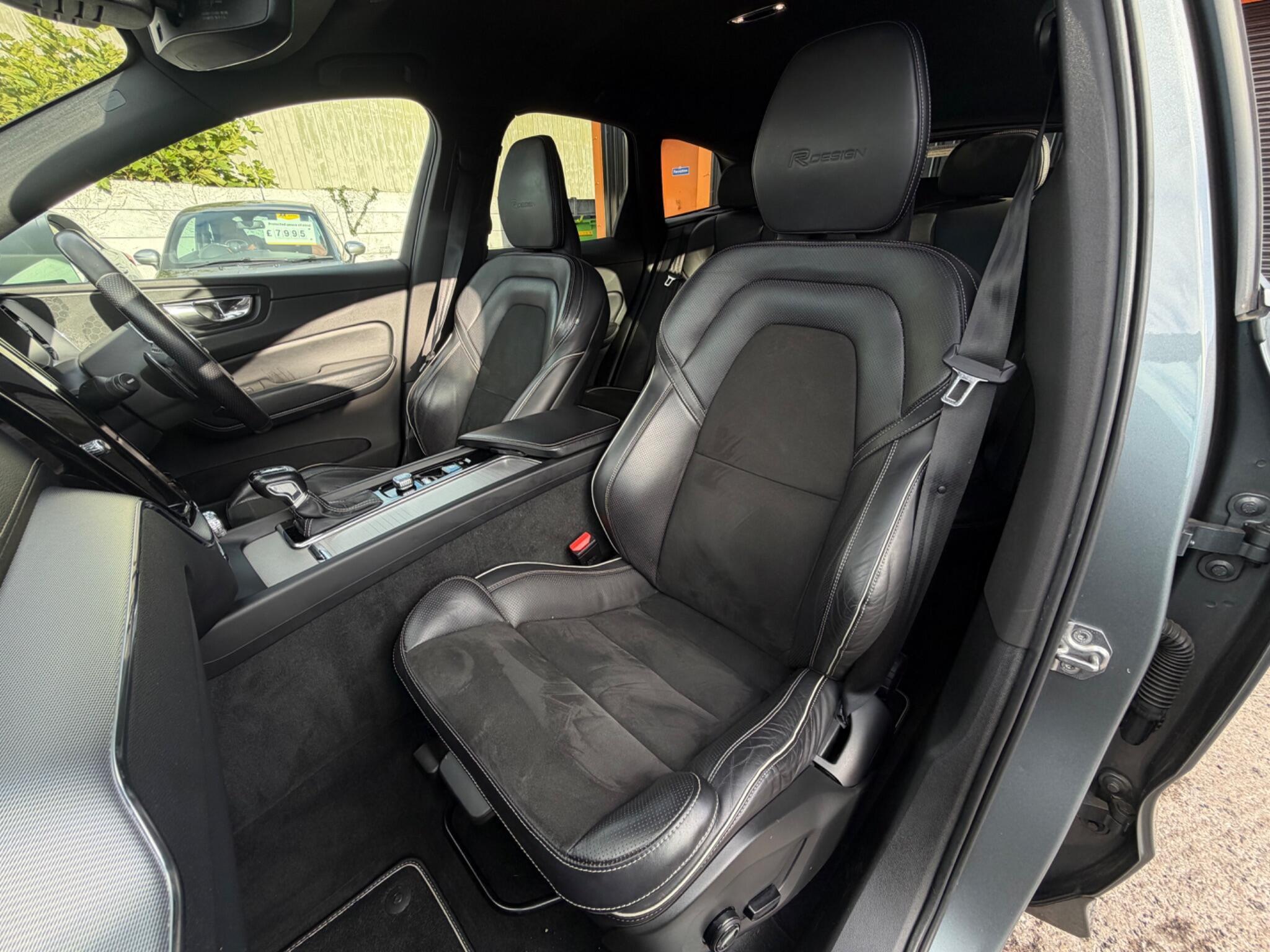 Volvo XC60 - Image 14