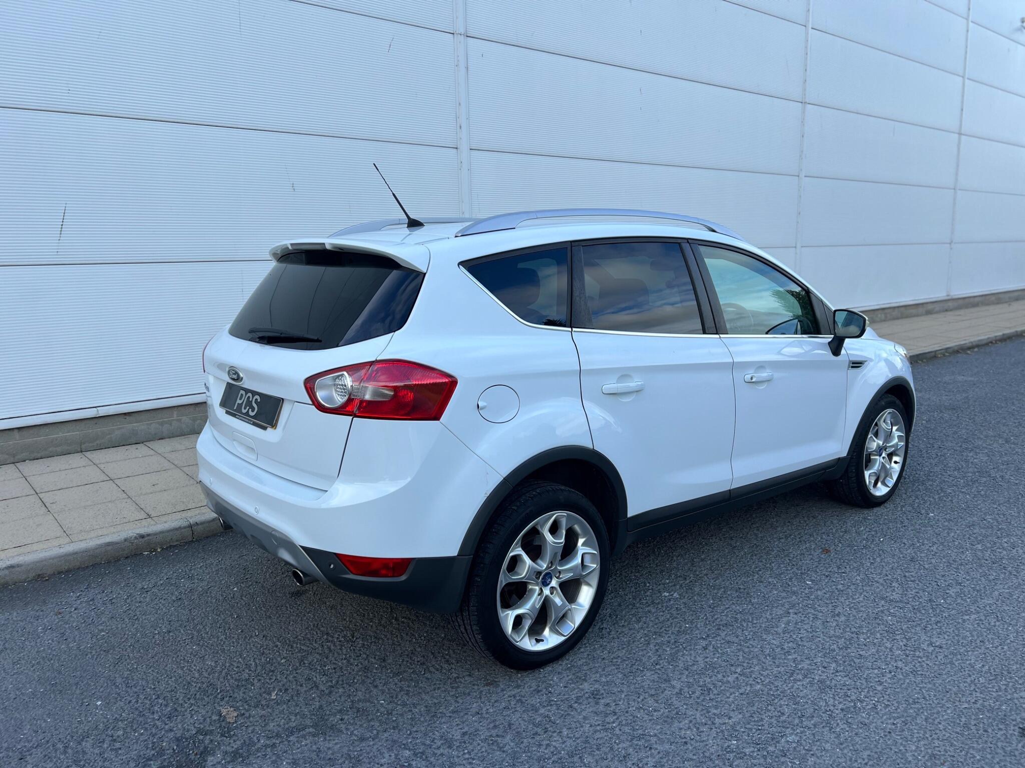 Ford Kuga - Image 34