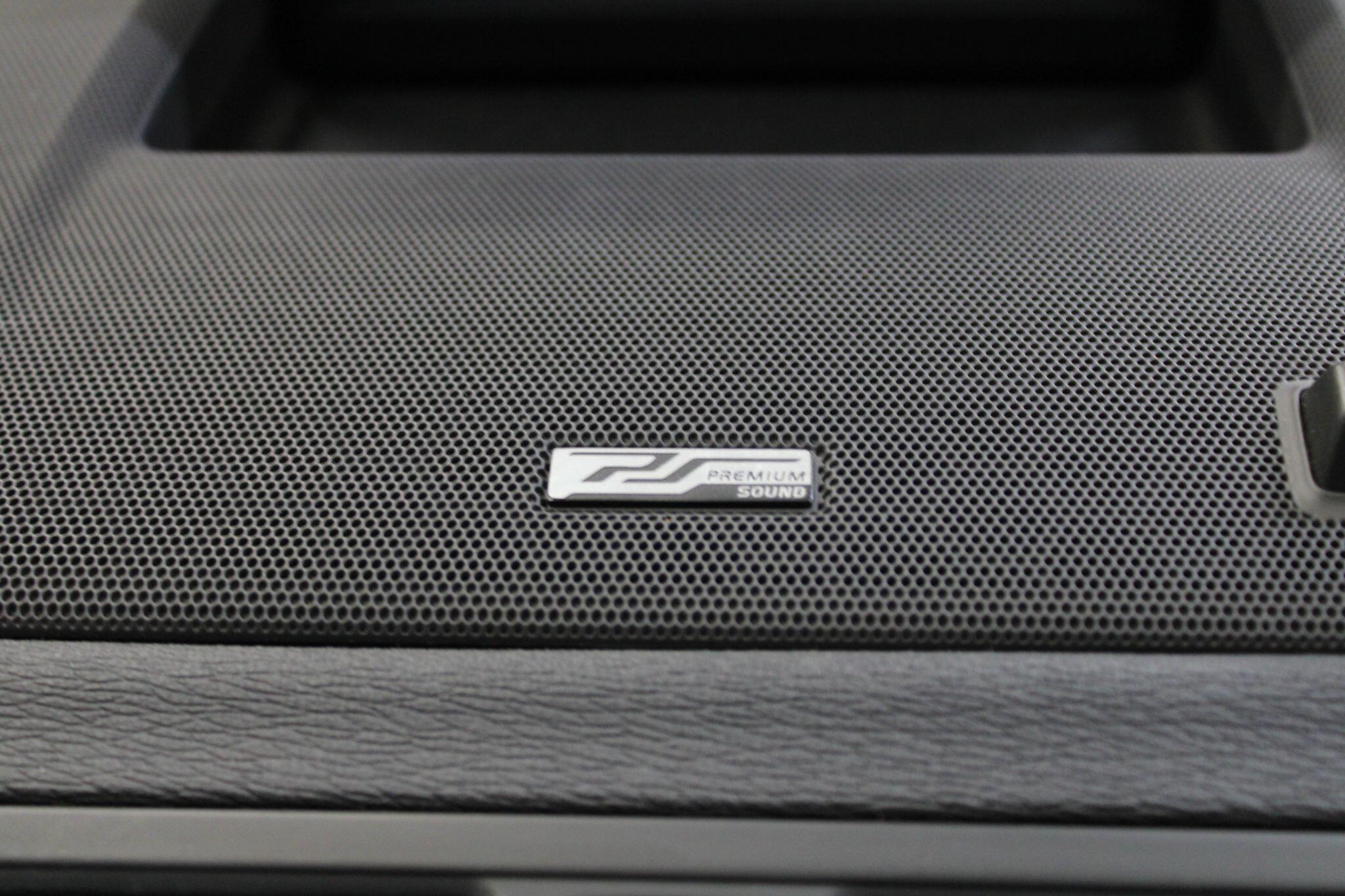 Volvo C70 - Image 48