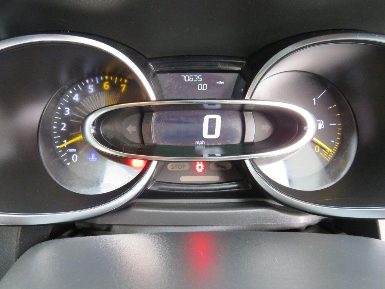 Renault Clio - Image 12