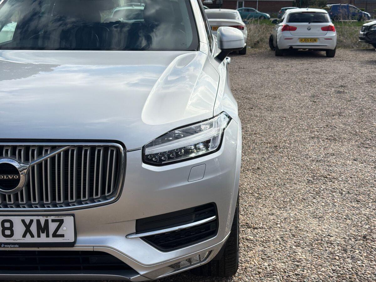 Volvo XC90 - Image 13