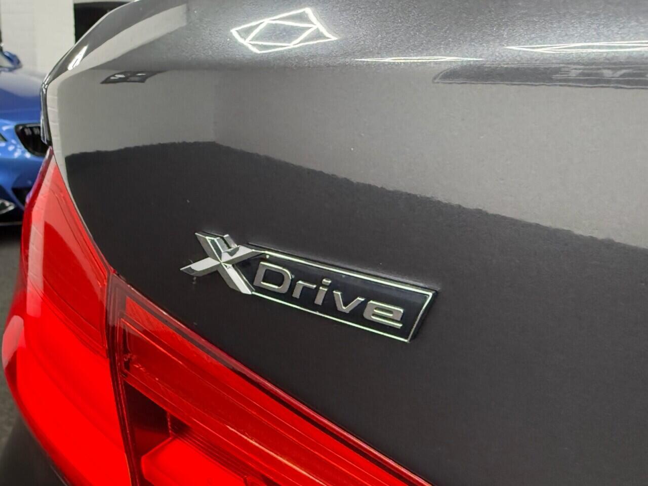 BMW 5 Series - Image 14