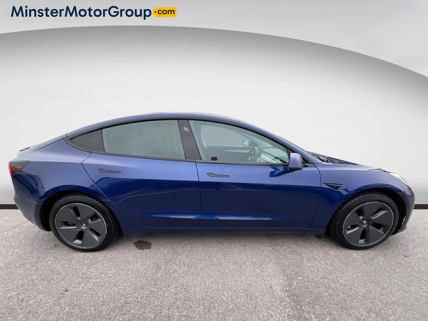 Tesla Model 3 - Image 2