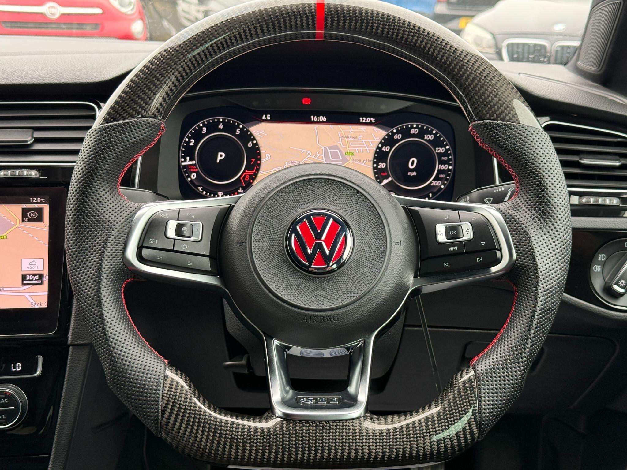 Volkswagen Golf - Image 39