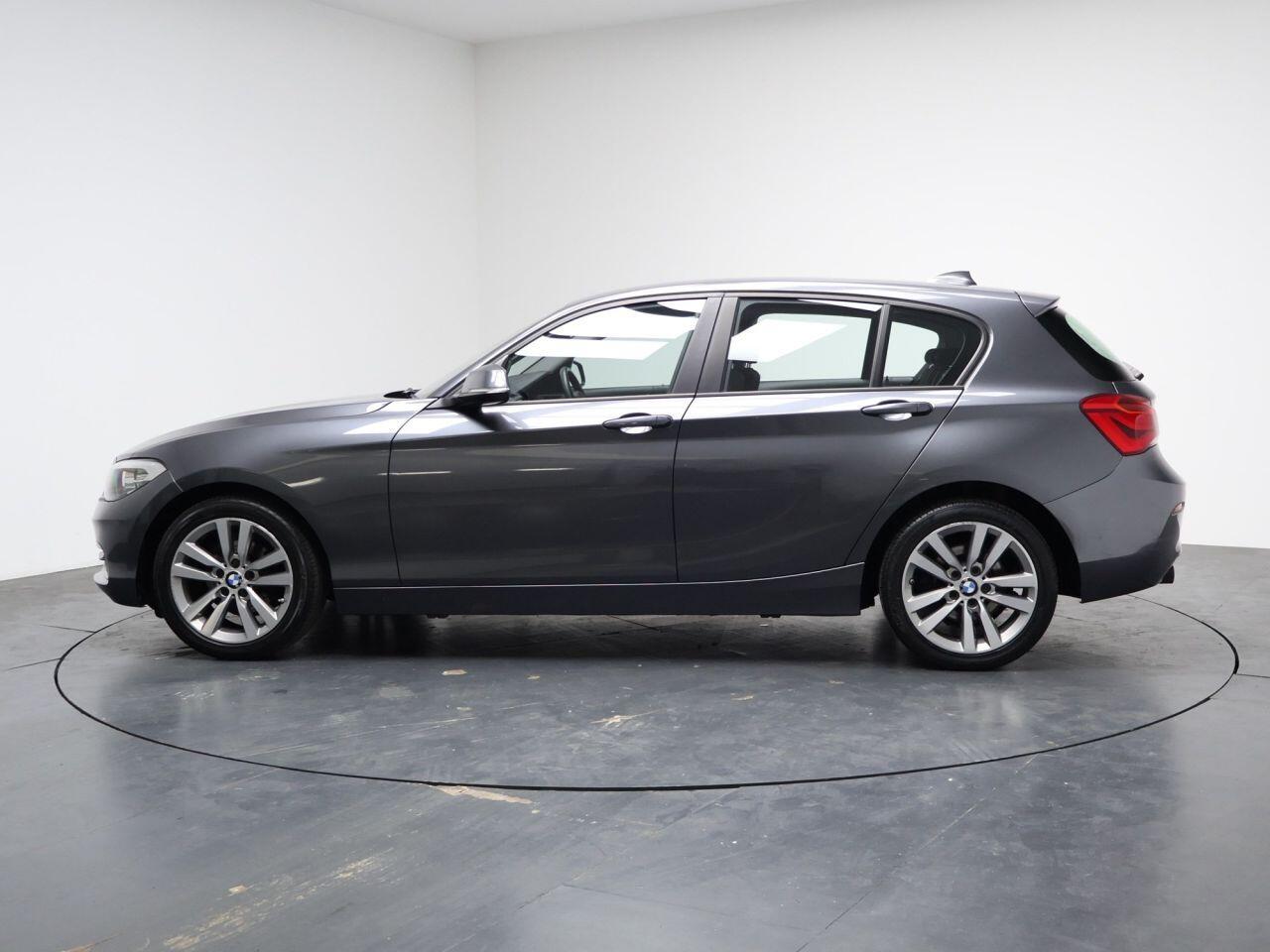 BMW 1 Series - Image 8