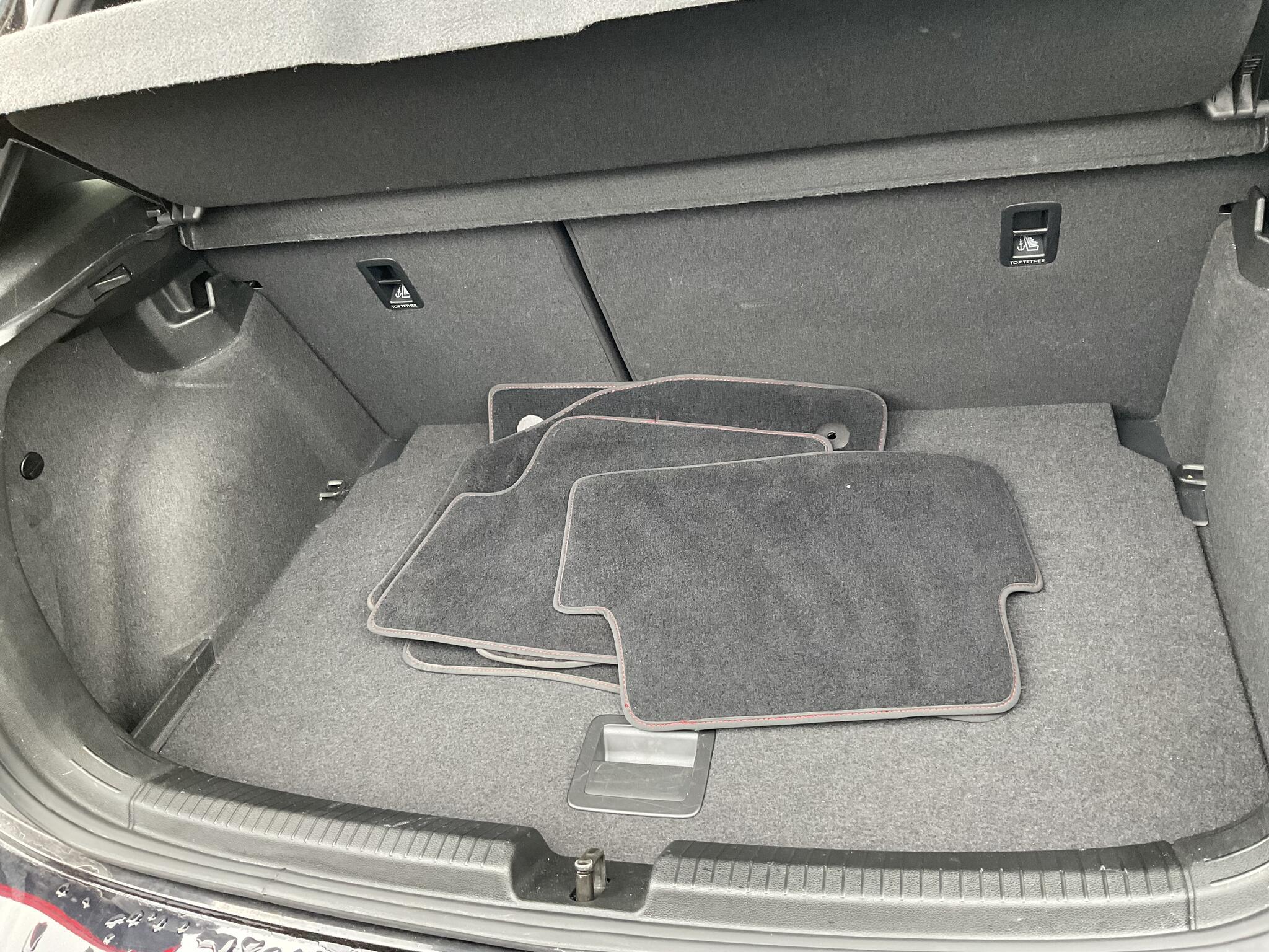 Volkswagen Polo - Image 20
