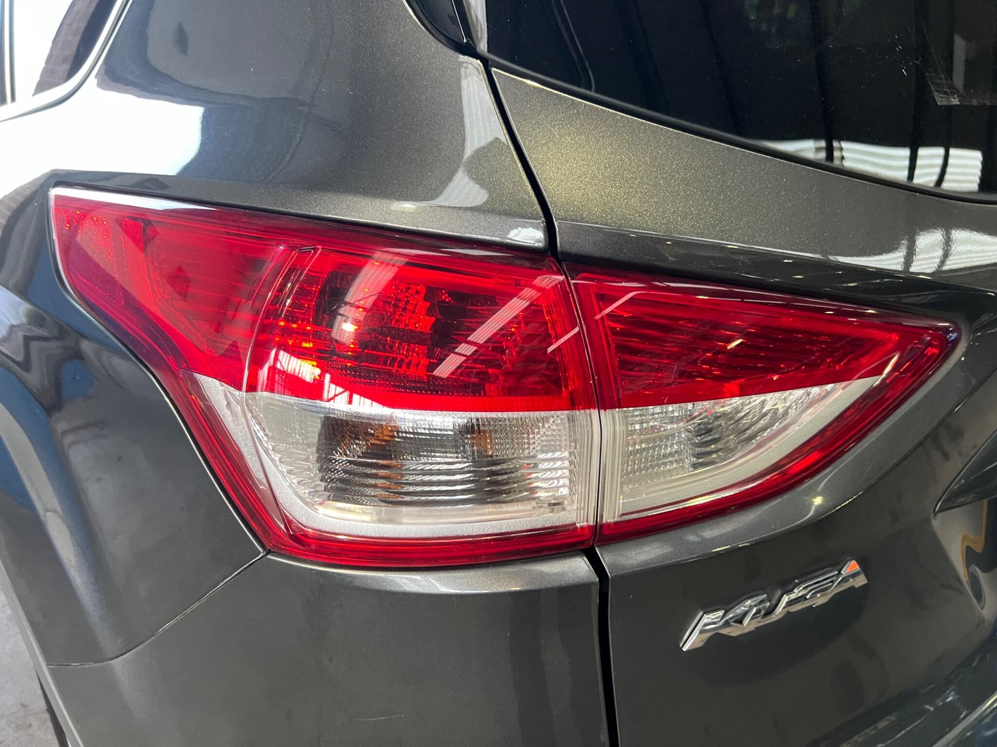 Ford Kuga - Image 28