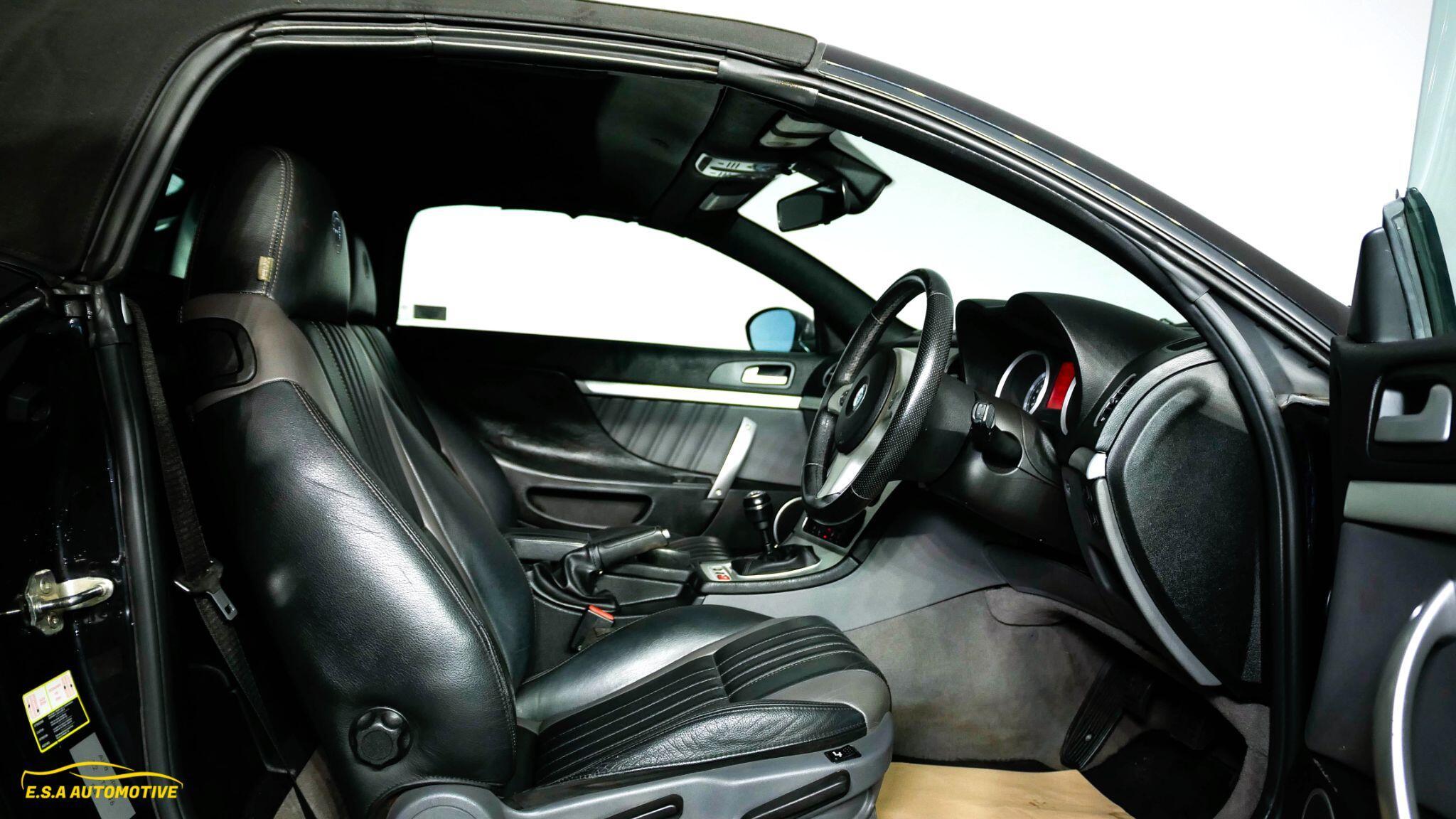 Alfa Romeo Spider - Image 13