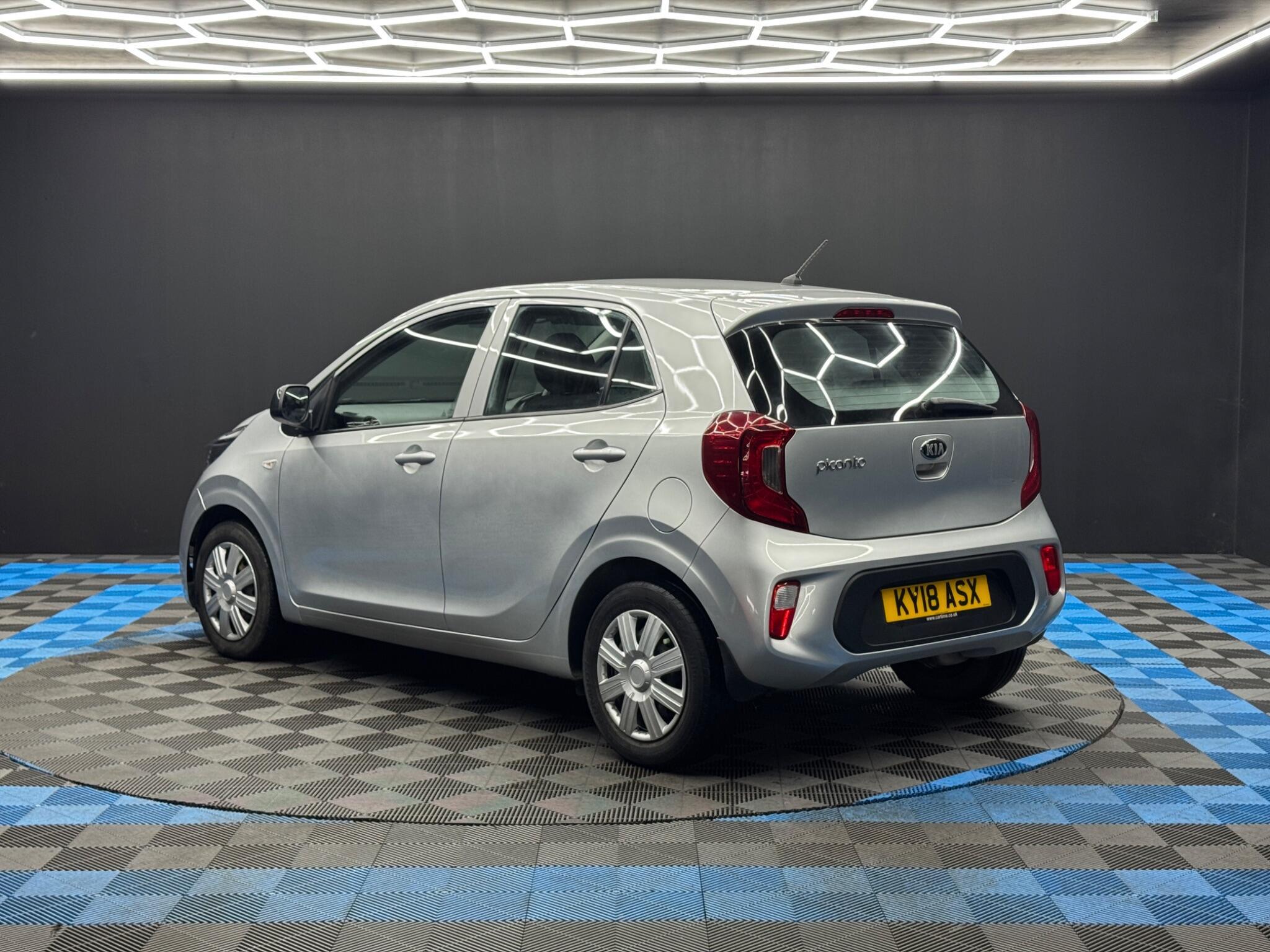 Kia Picanto - Image 9