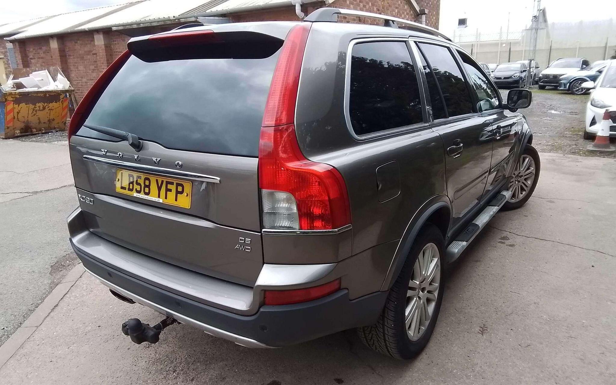 Volvo XC90 - Image 3