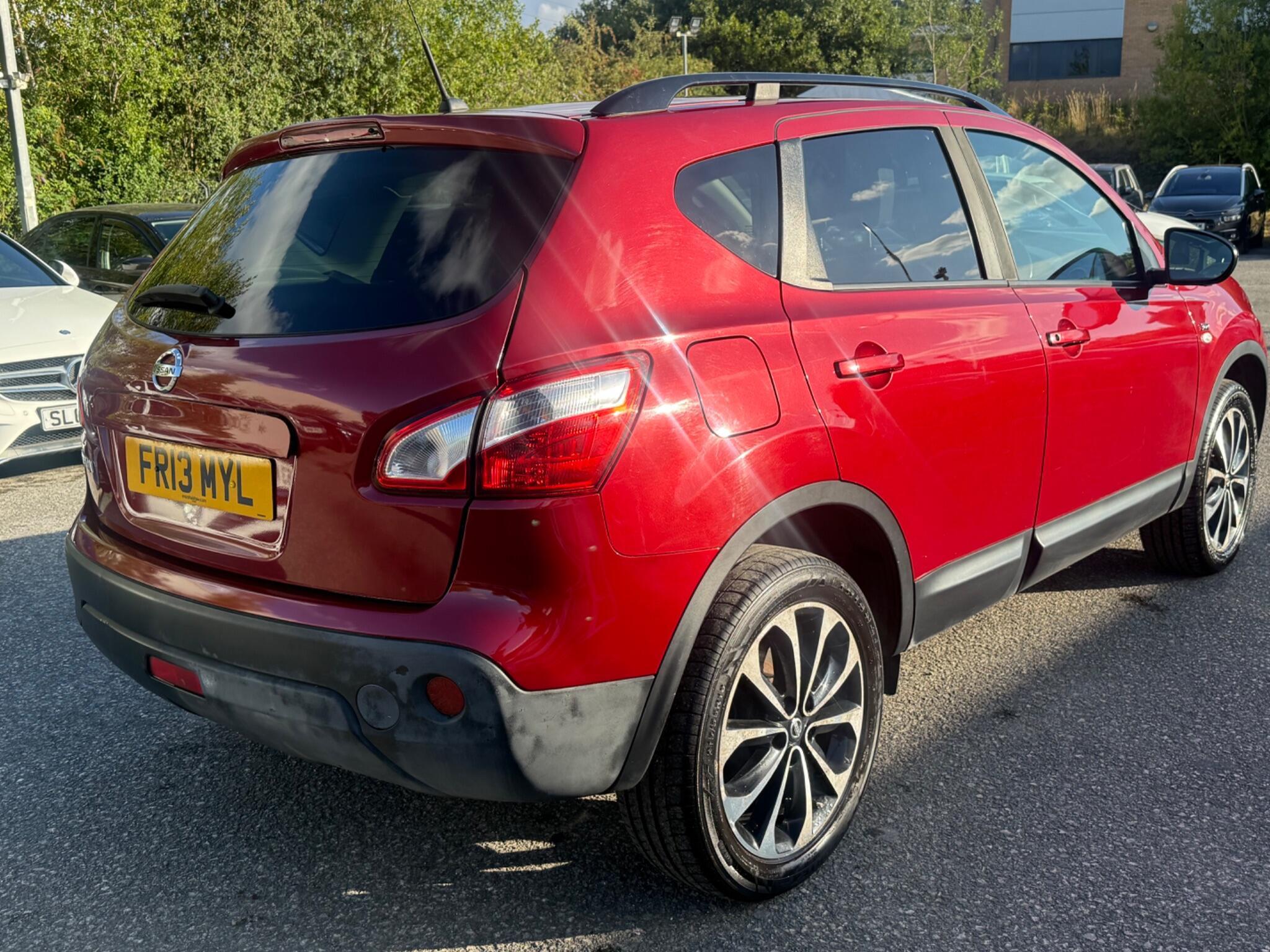 Nissan Qashqai - Image 17