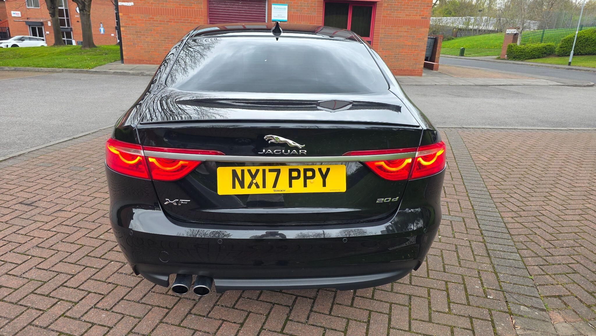 Jaguar XF - Image 15