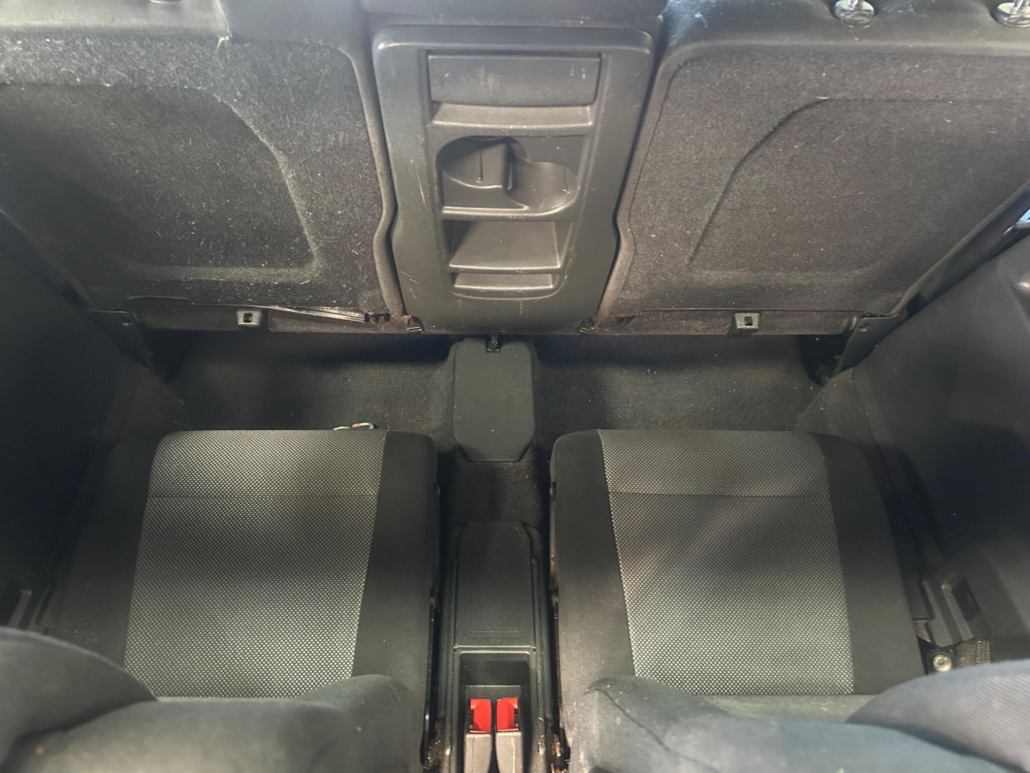 Vauxhall Zafira - Image 27