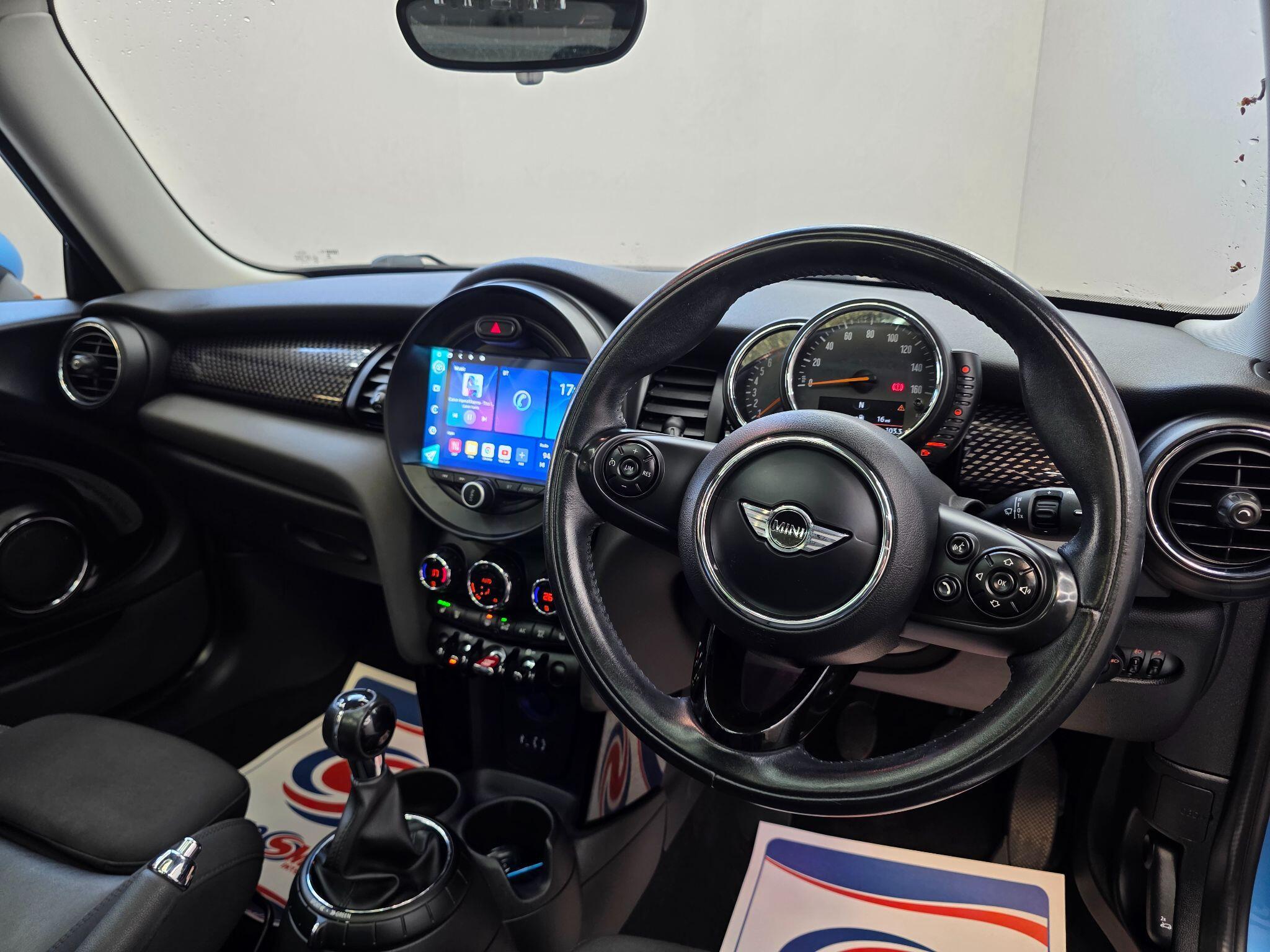 MINI Hatch - Image 14